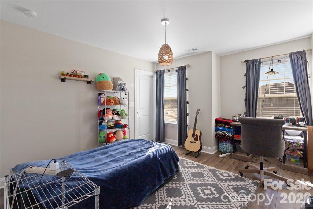 1029 Paddington Drive Property Photo 28