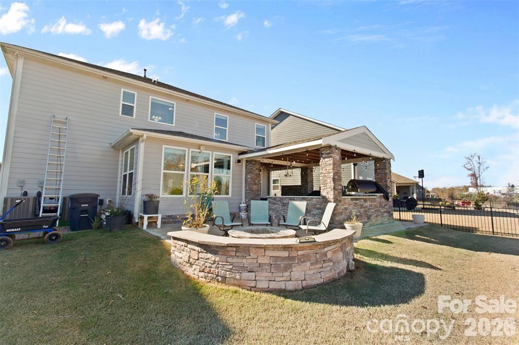 1029 Paddington Drive Property Photo 33