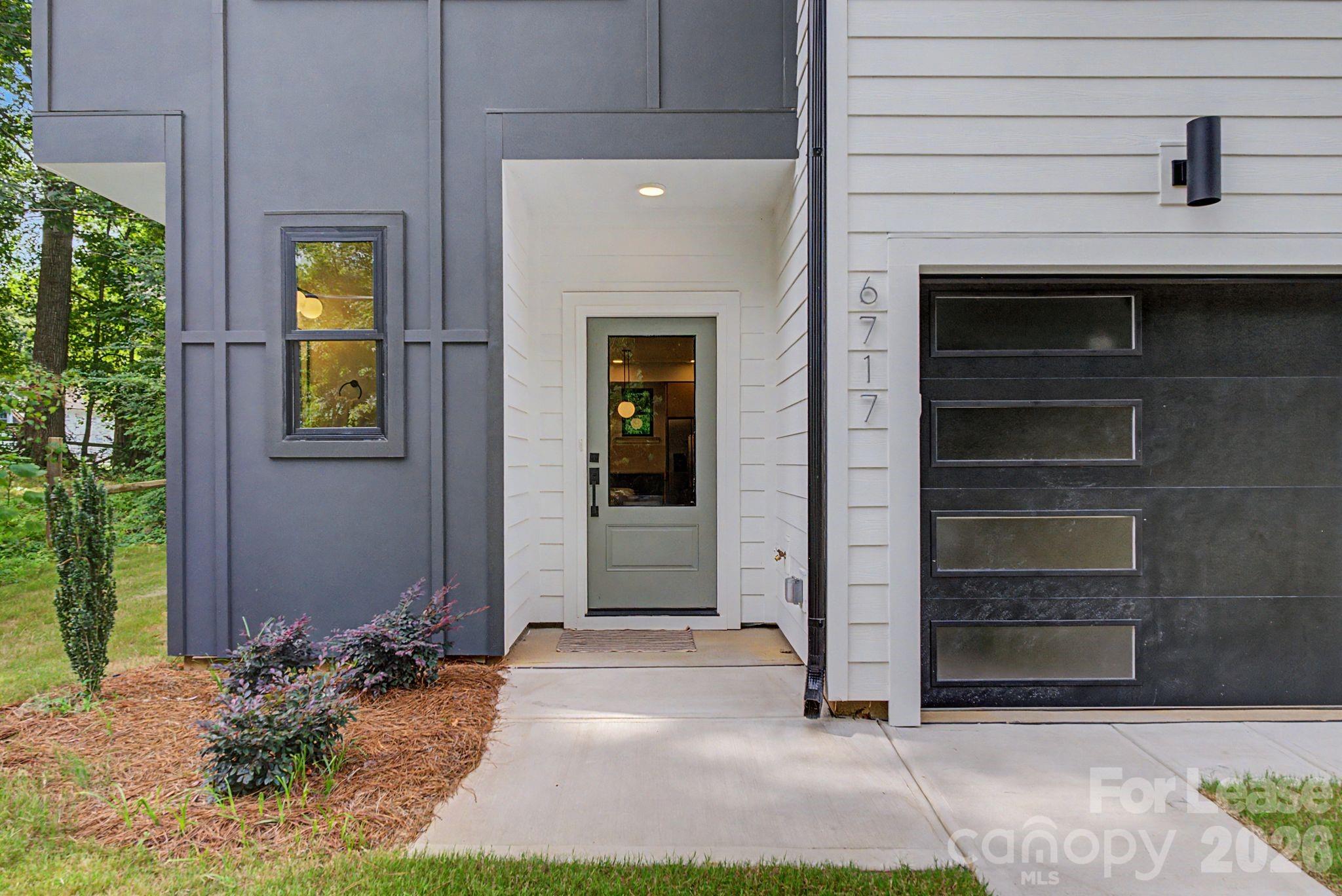 6717 Tracy Avenue Property Photo 2