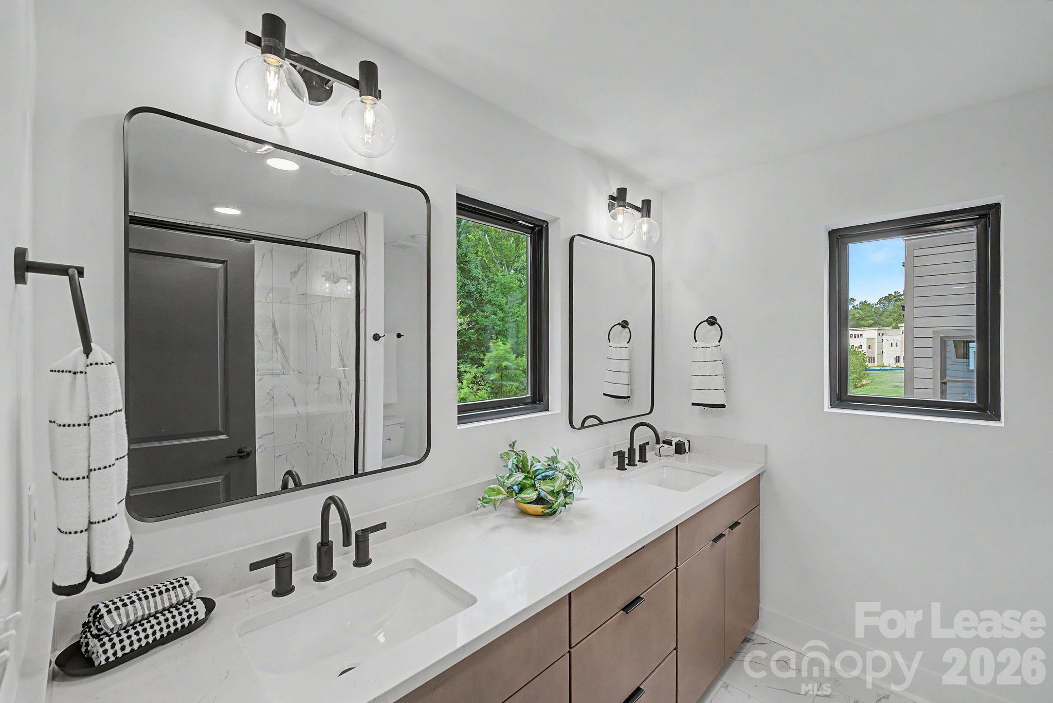6717 Tracy Avenue Property Photo 15