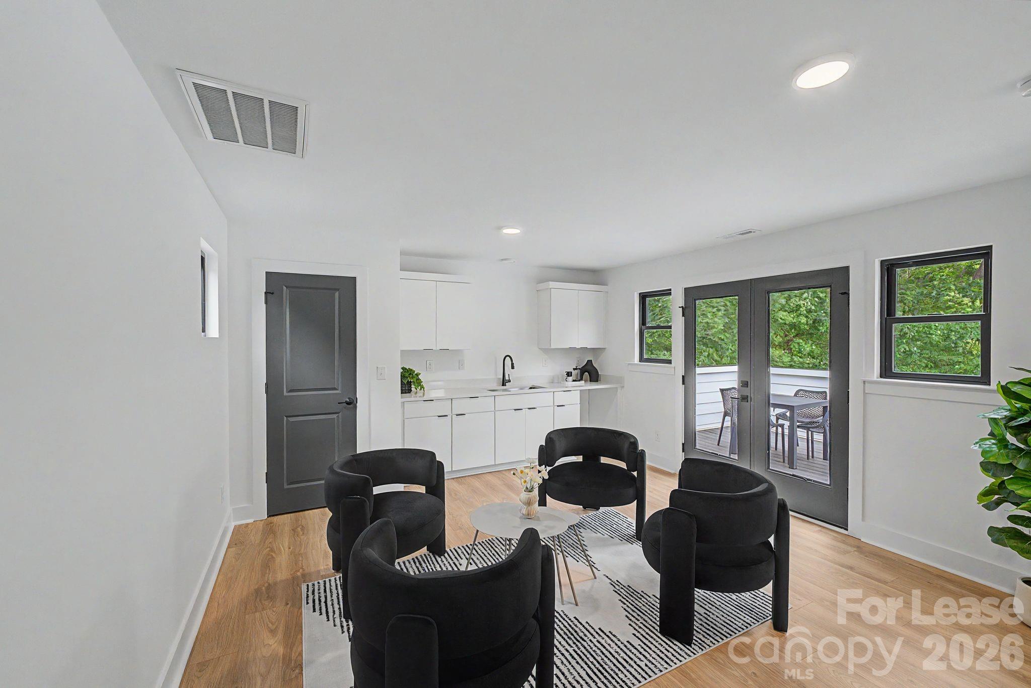 6717 Tracy Avenue Property Photo 21