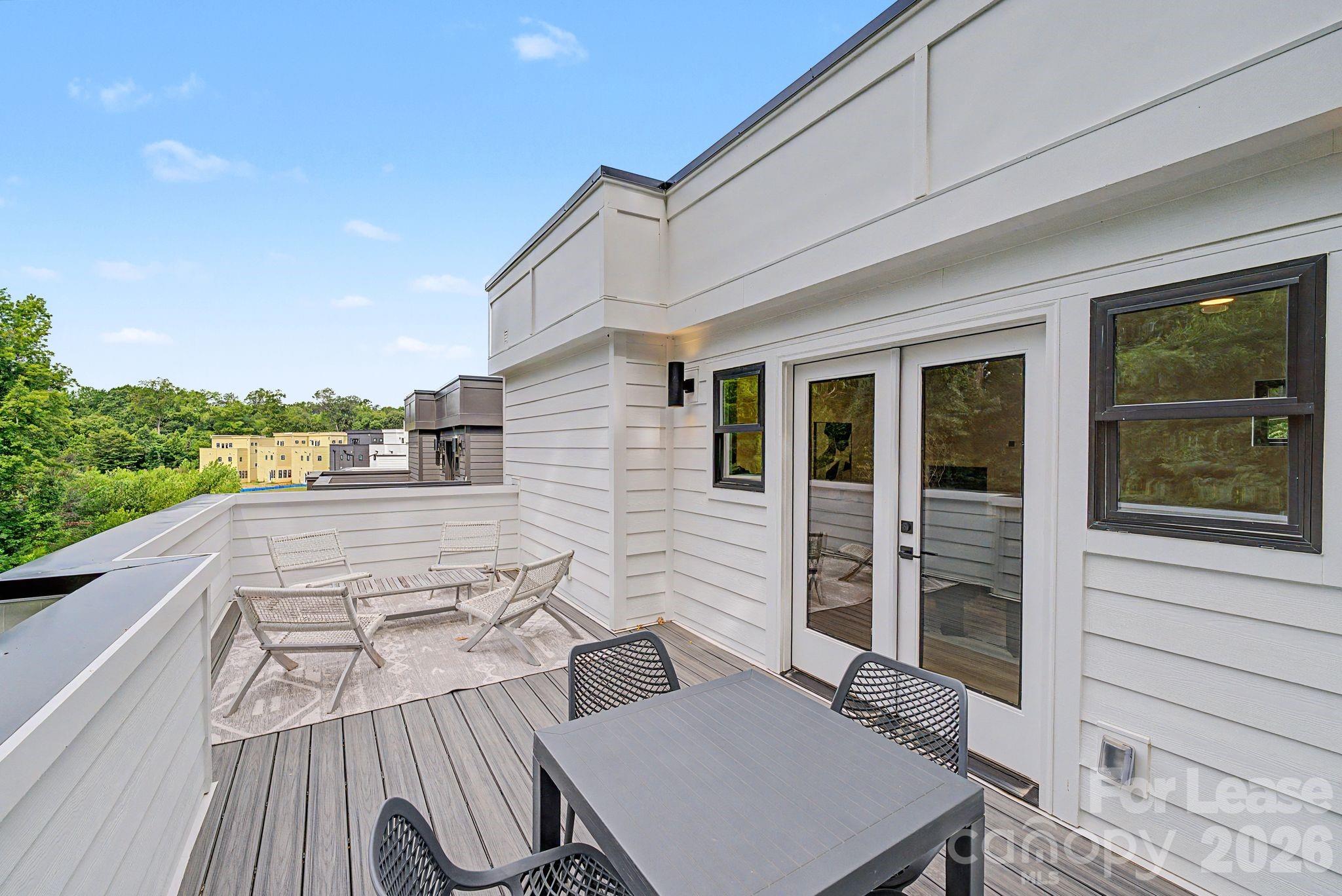 6717 Tracy Avenue Property Photo 25