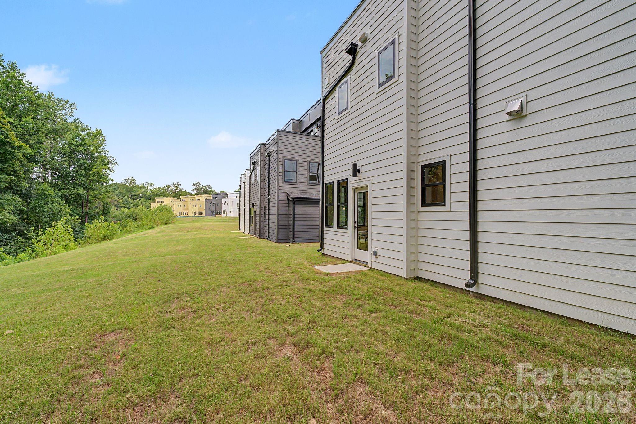 6717 Tracy Avenue Property Photo 27