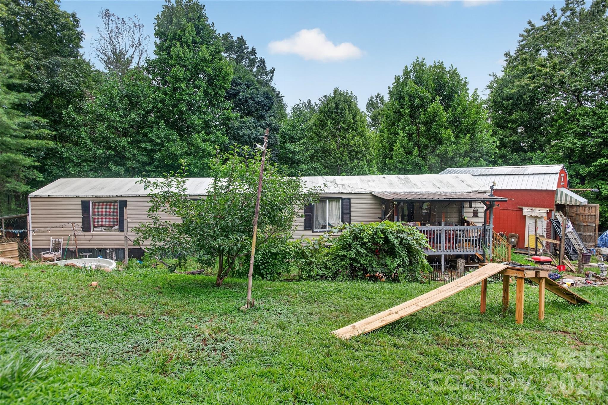 997 Bethel Ridge Lane Property Photo 1