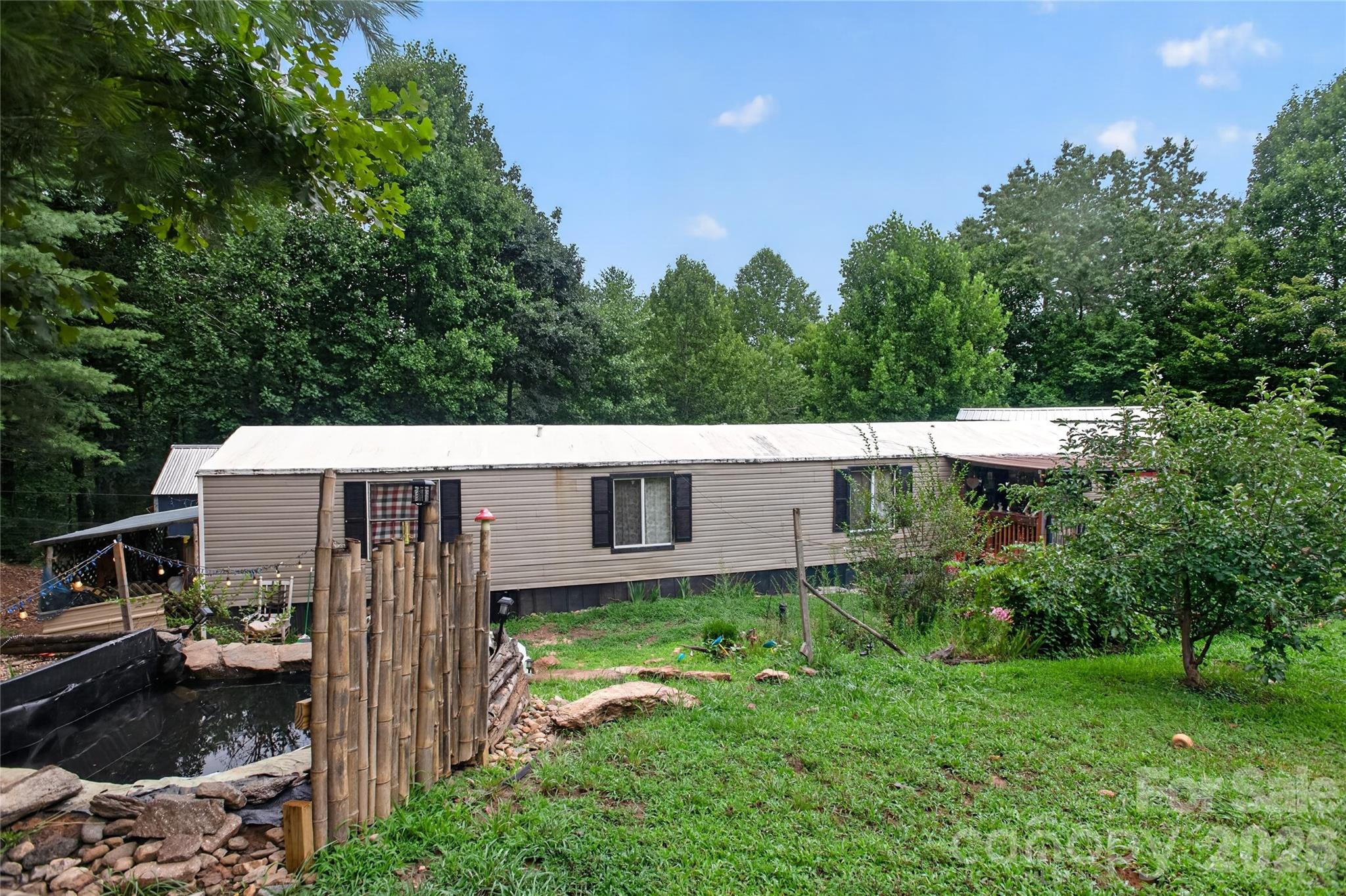 997 Bethel Ridge Lane Property Photo 3