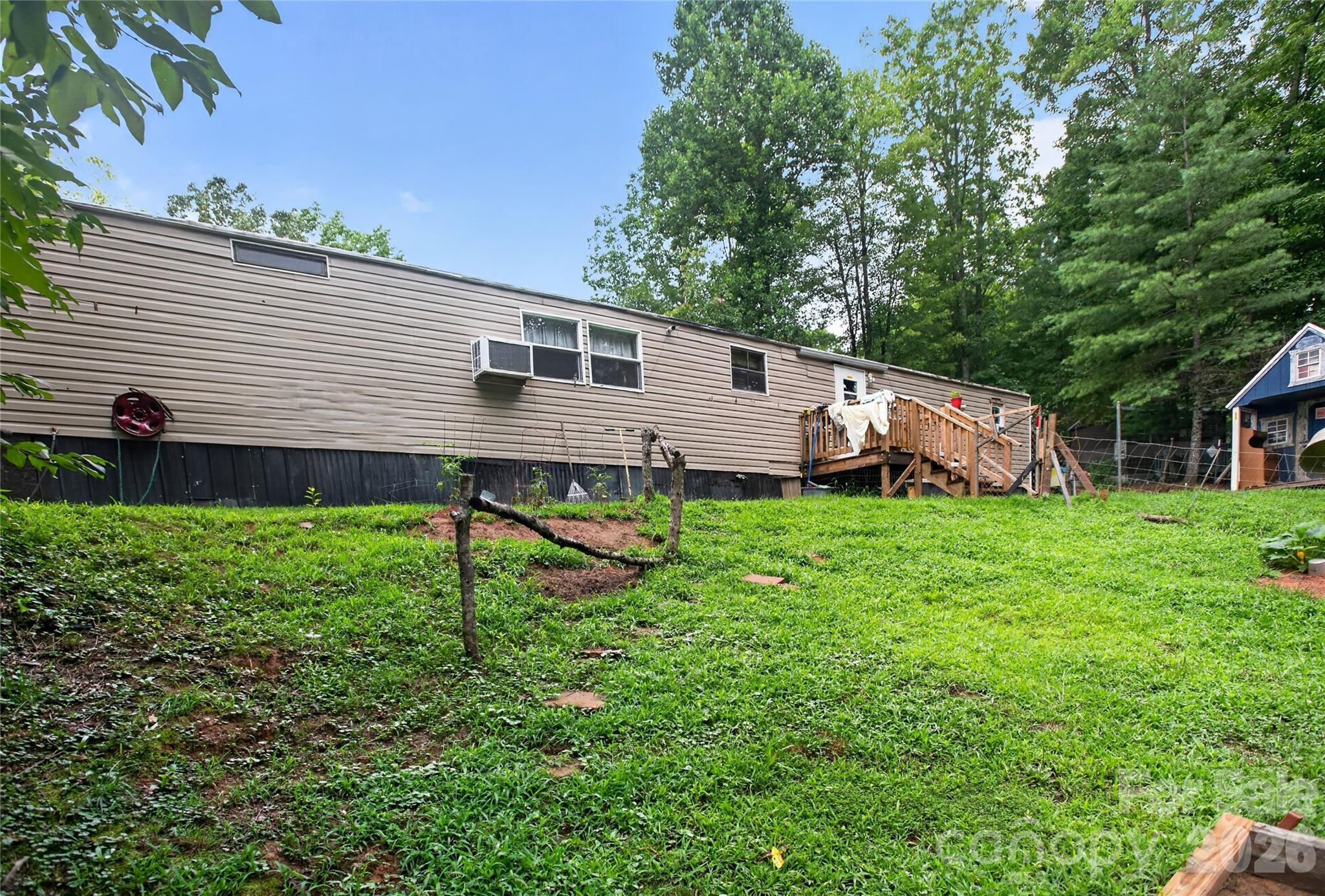 997 Bethel Ridge Lane Property Photo 4
