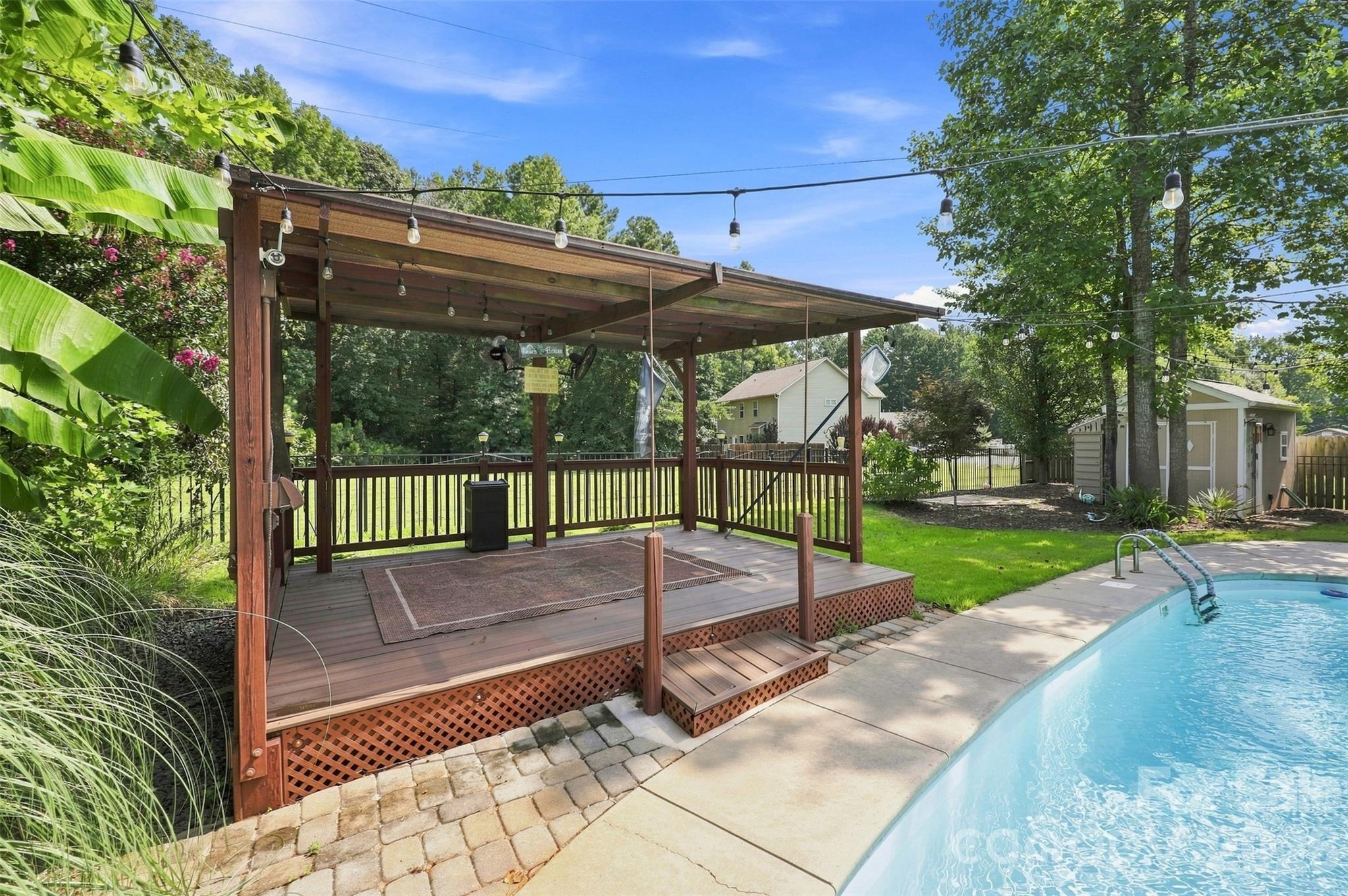 126 Misty Woods Drive Property Photo 34