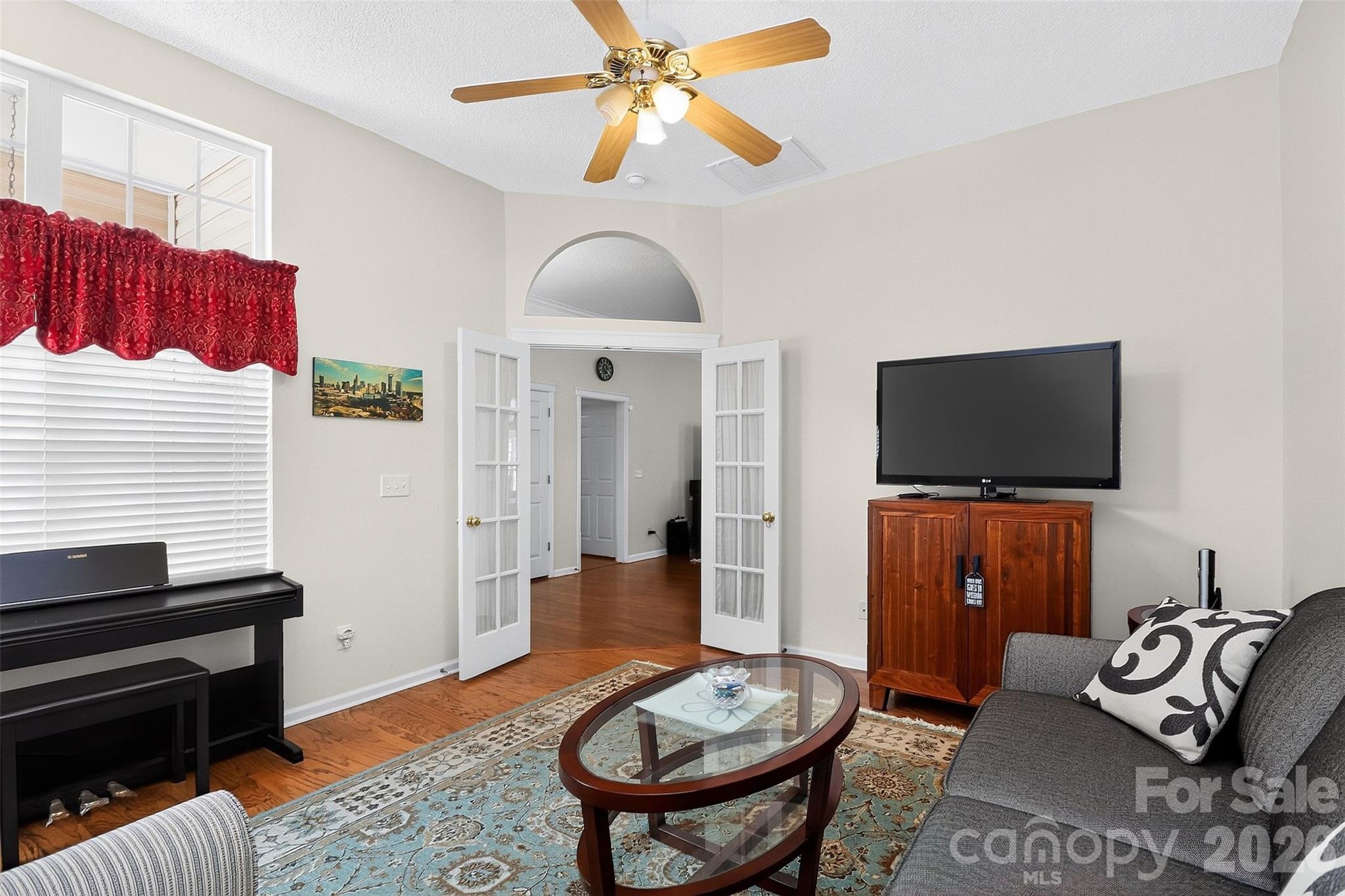 14642 Hawick Manor Lane Property Photo 7