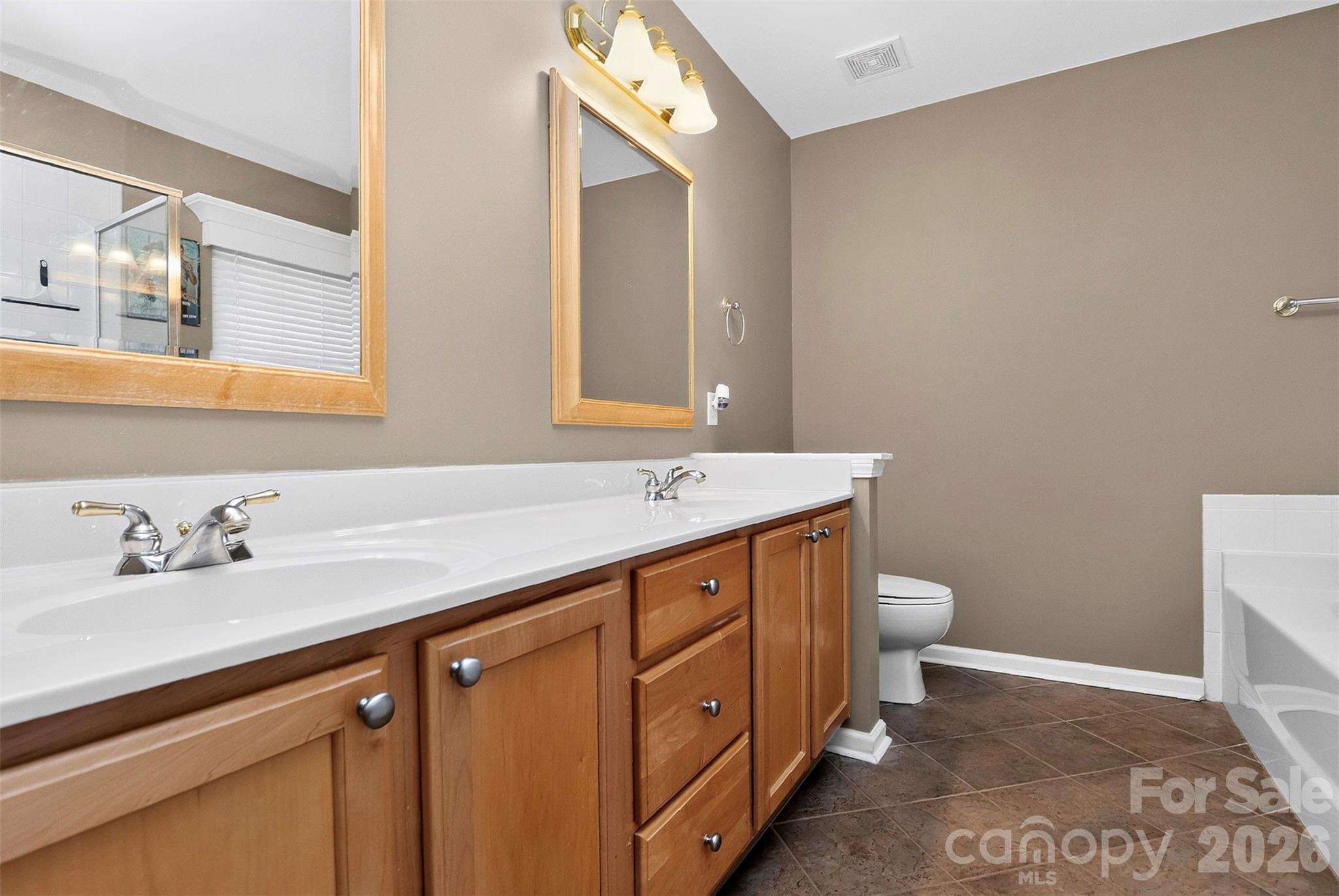 14642 Hawick Manor Lane Property Photo 22