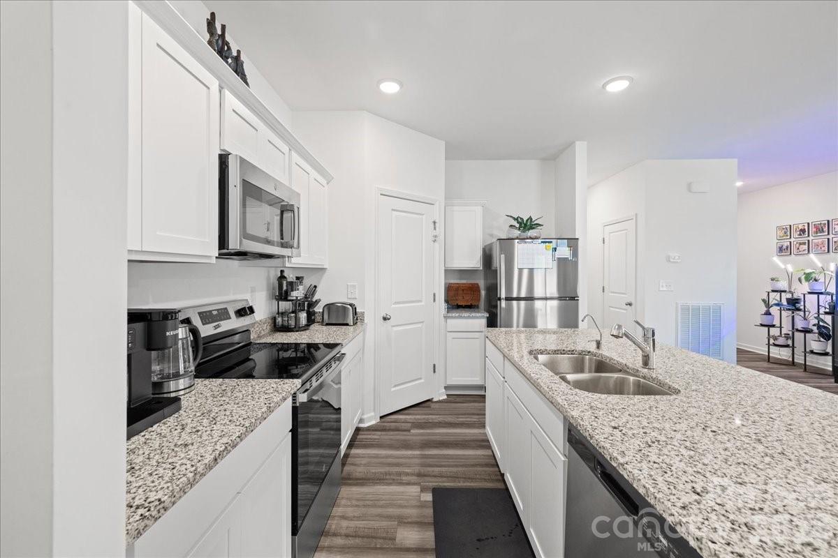 144 Babbling Brook Drive Property Photo 25