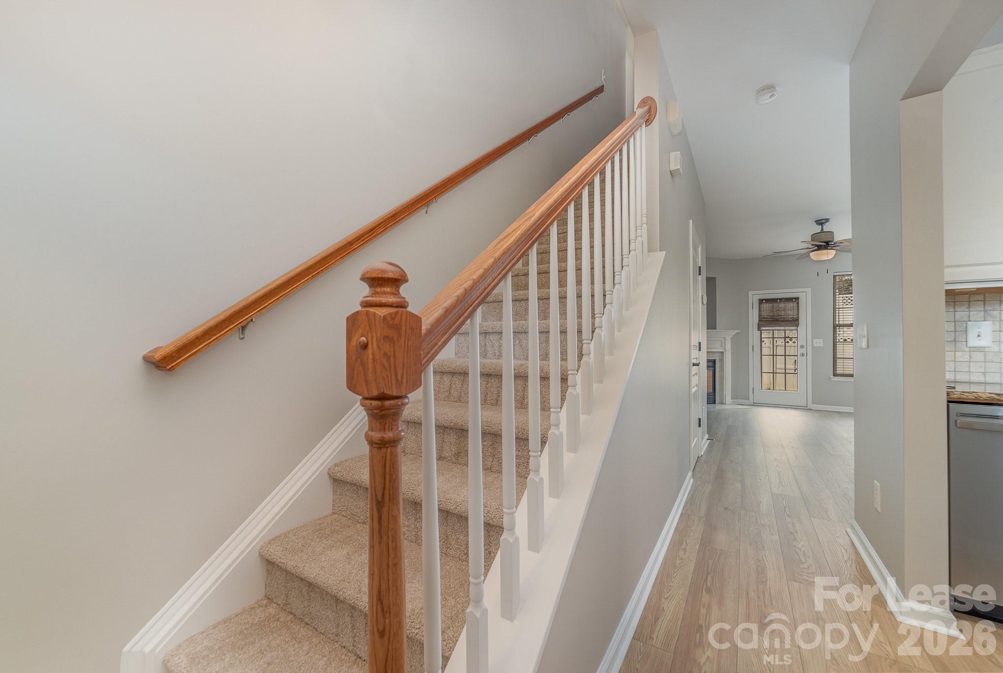825 Gentlewinds Court Property Photo 4