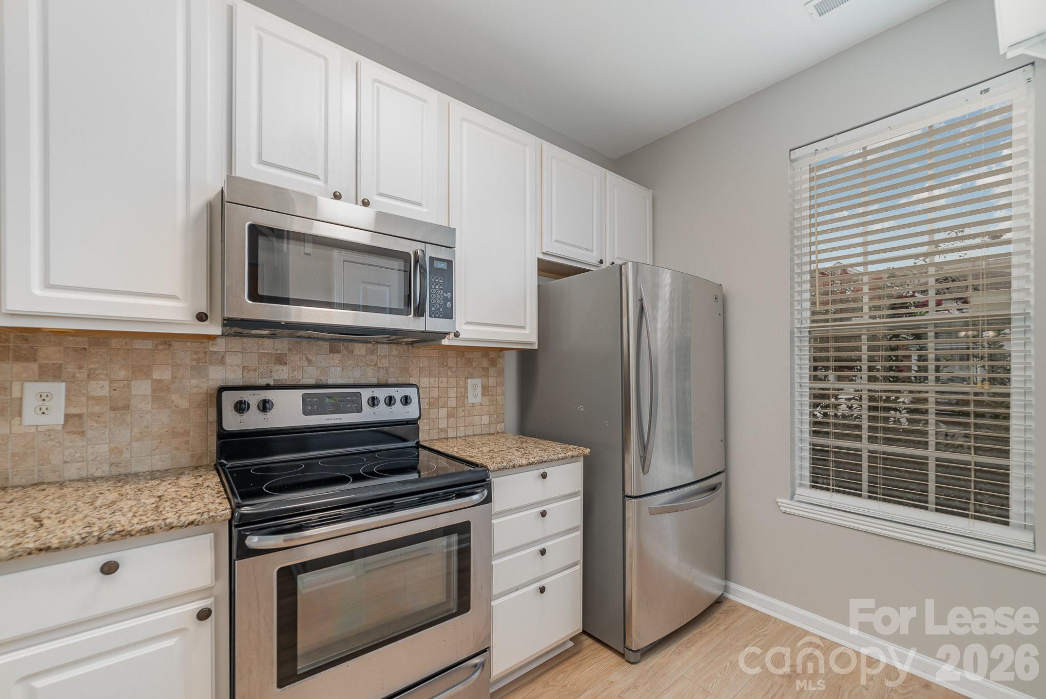 825 Gentlewinds Court Property Photo 10