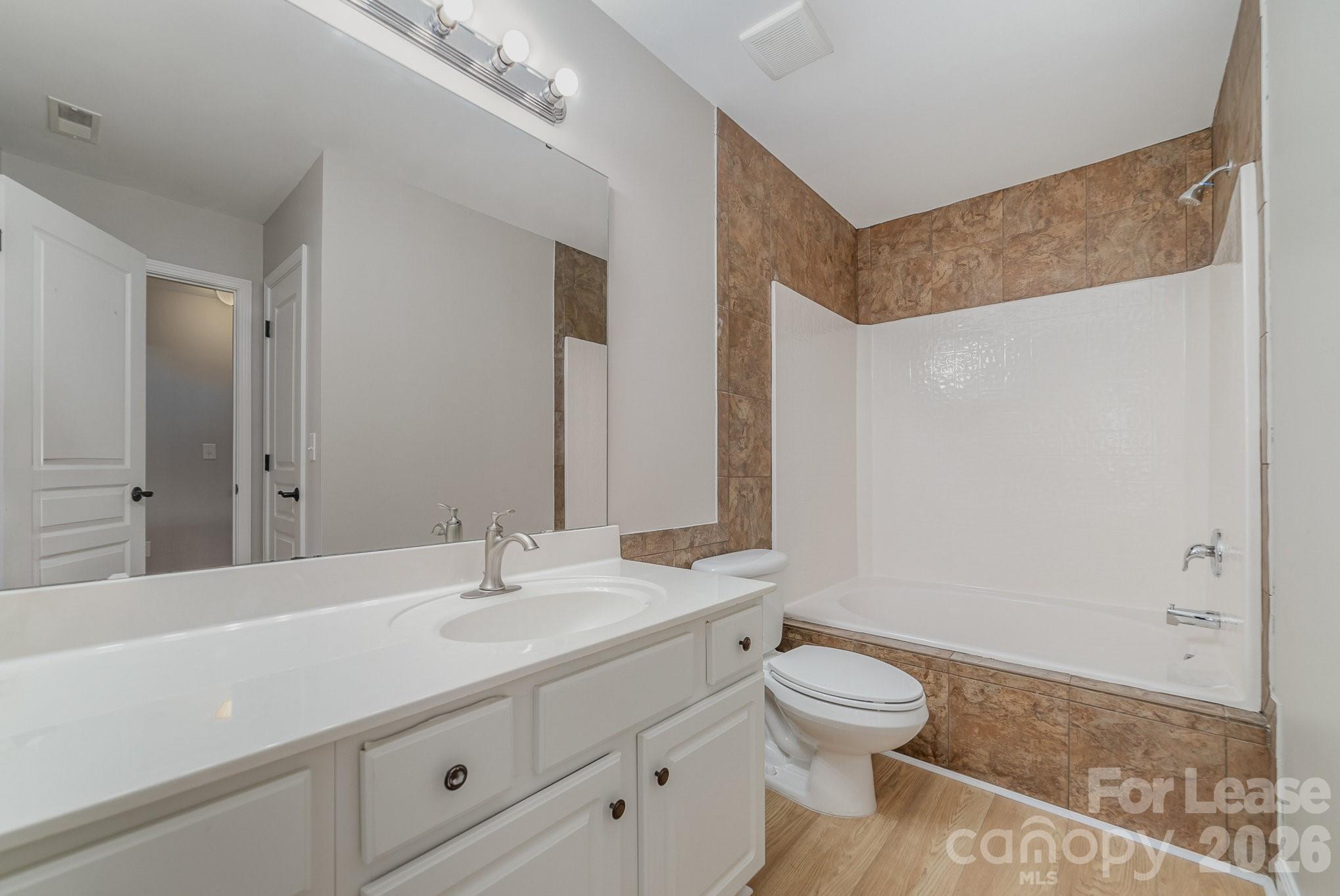 825 Gentlewinds Court Property Photo 14