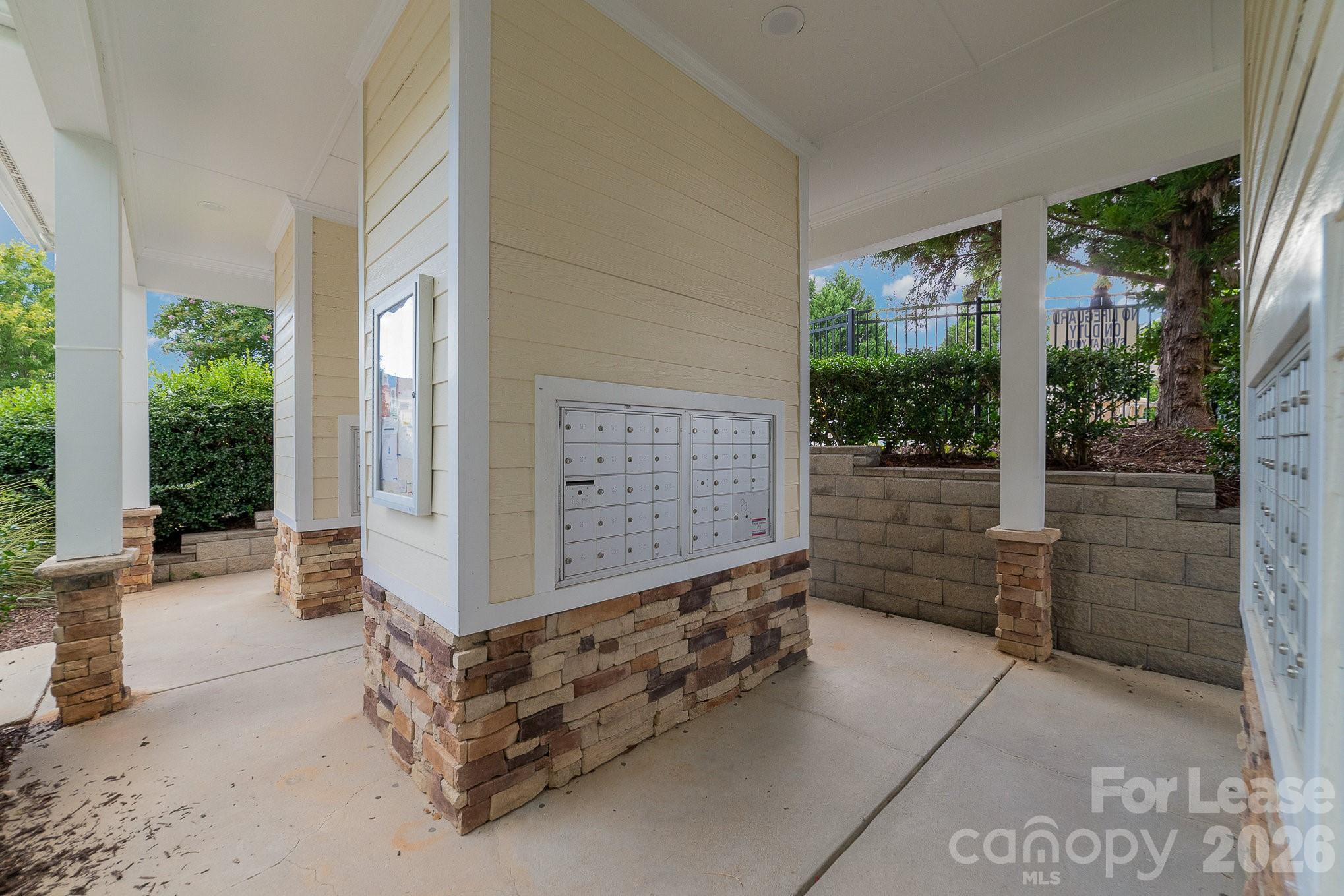 825 Gentlewinds Court Property Photo 20