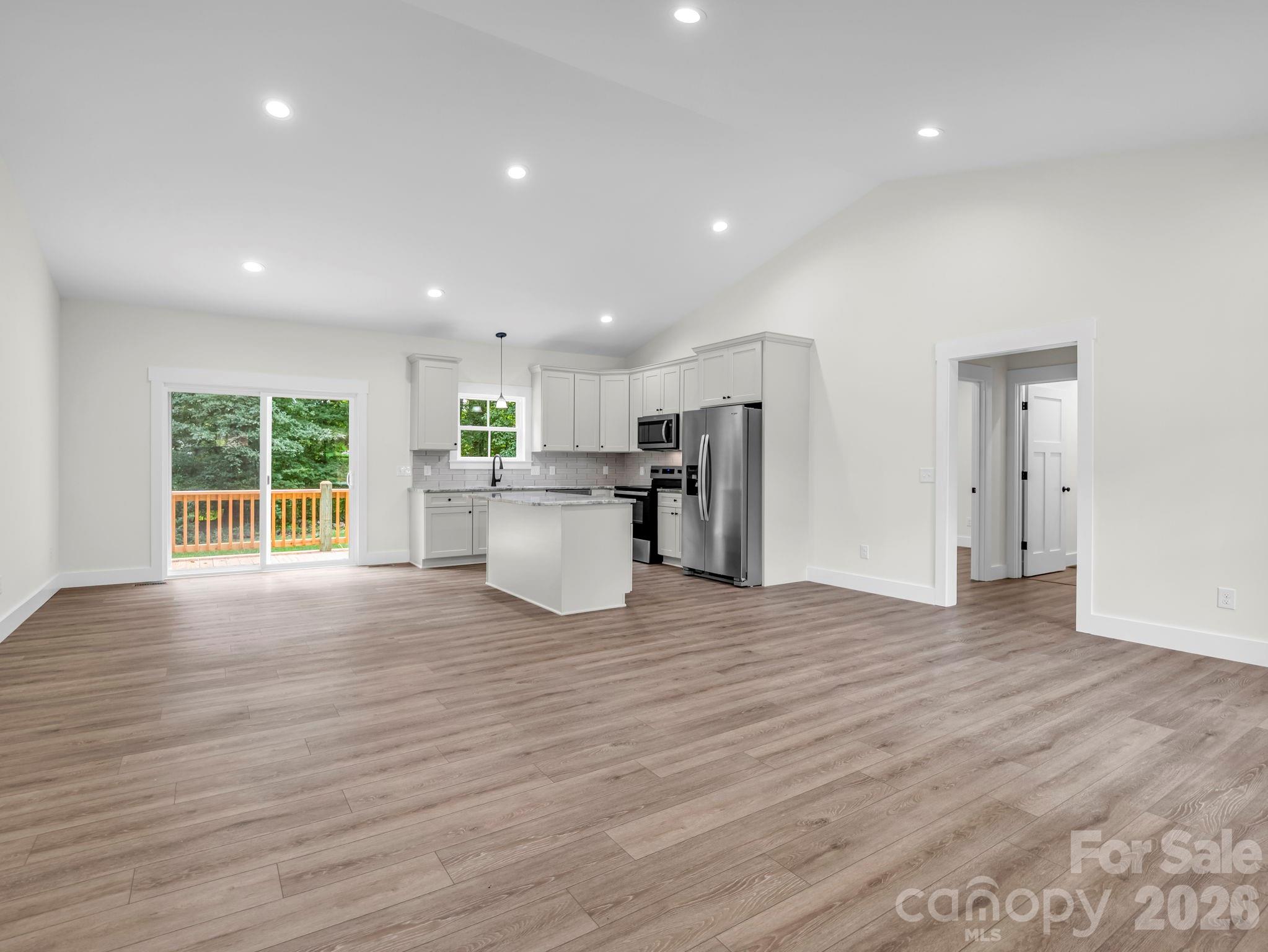 190 Forest Hill Drive Property Photo 10