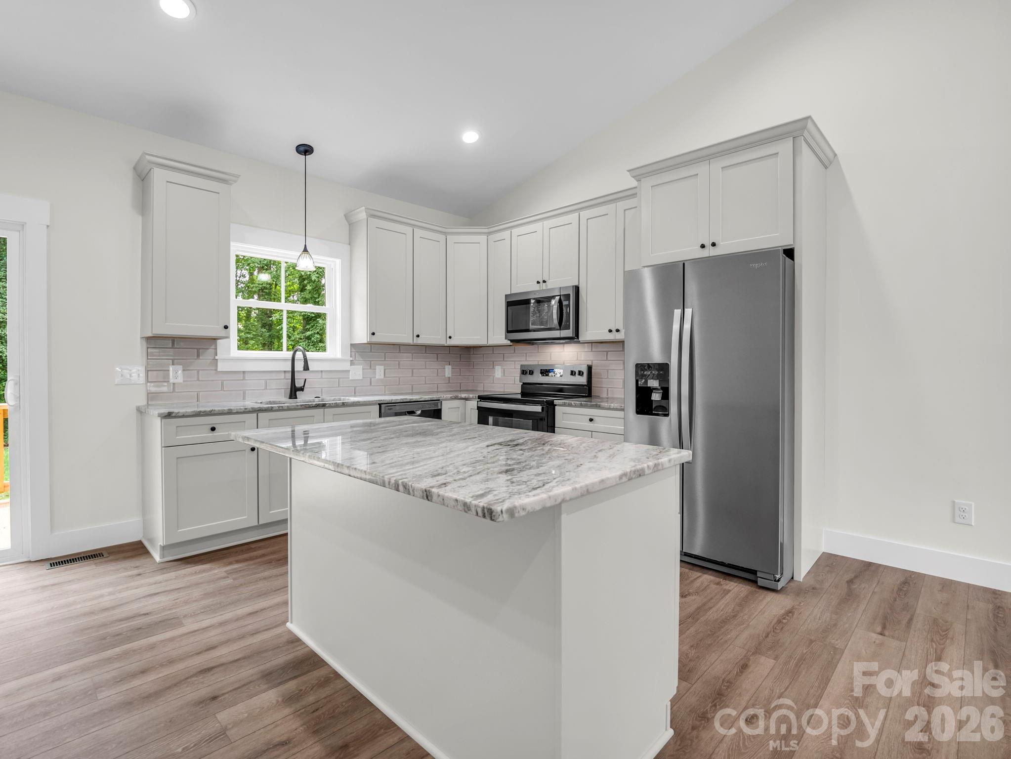 190 Forest Hill Drive Property Photo 11