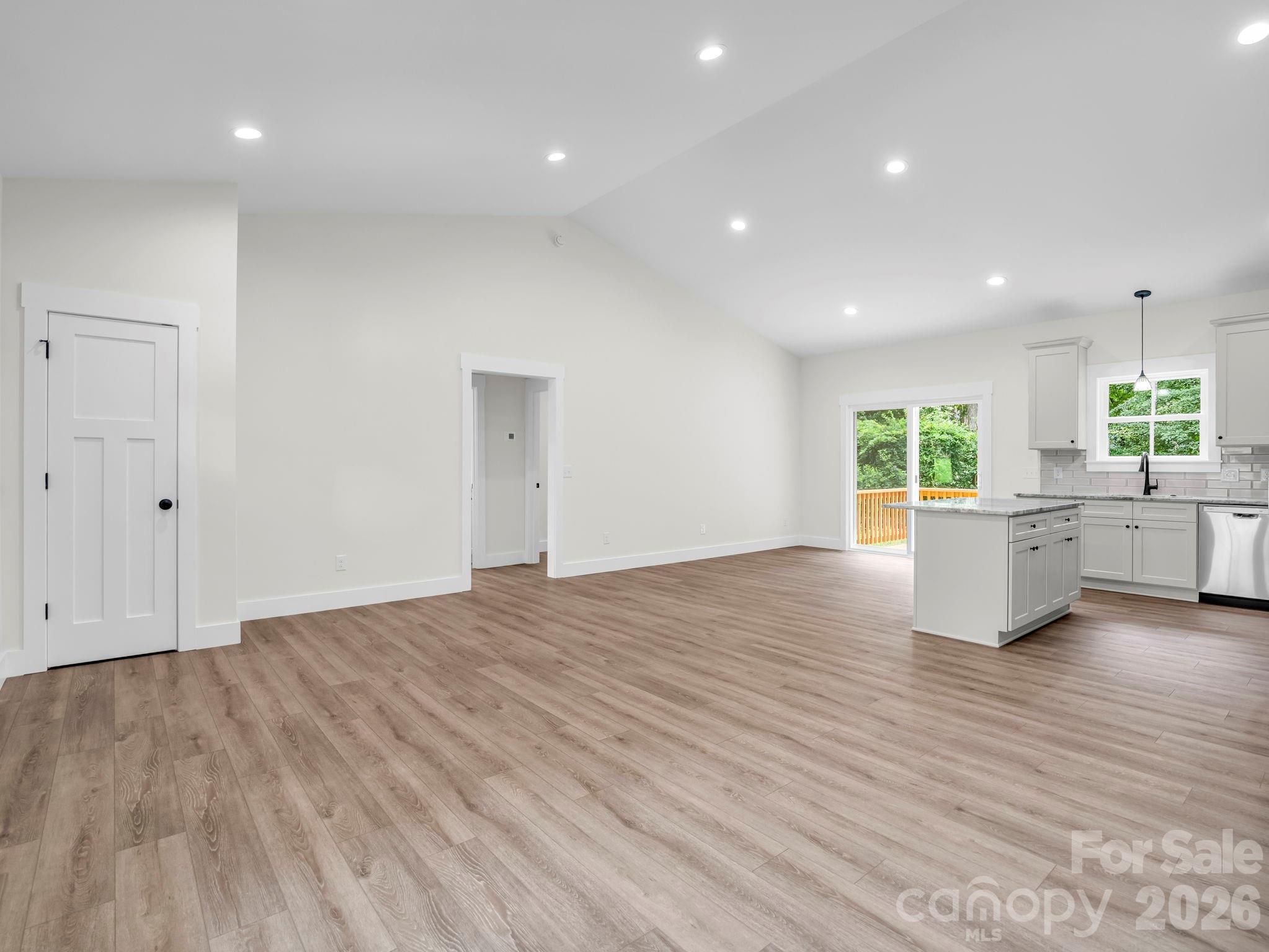190 Forest Hill Drive Property Photo 17