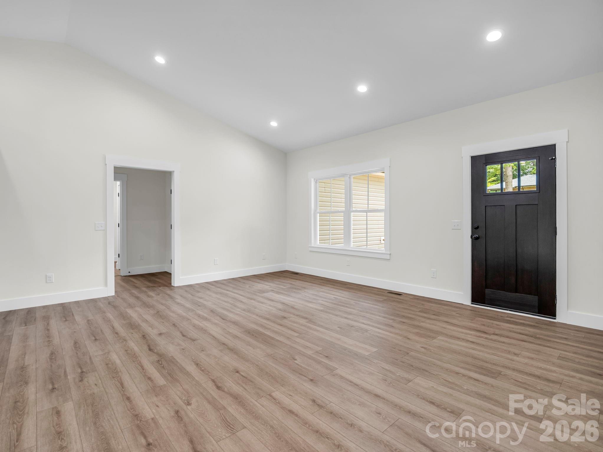190 Forest Hill Drive Property Photo 18
