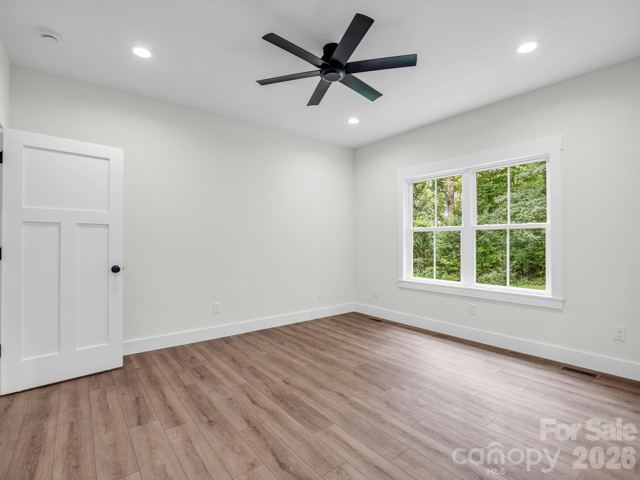 190 Forest Hill Drive Property Photo 21