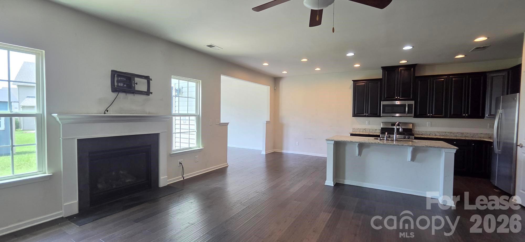 7347 Raylee Avenue Property Photo 5