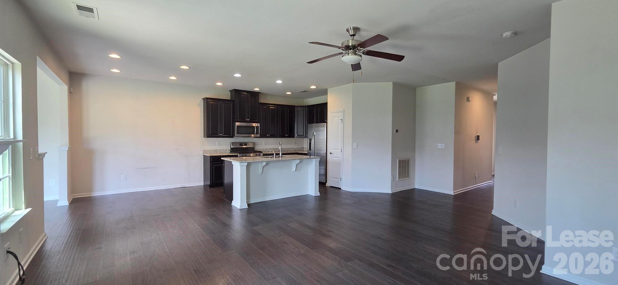 7347 Raylee Avenue Property Photo 6
