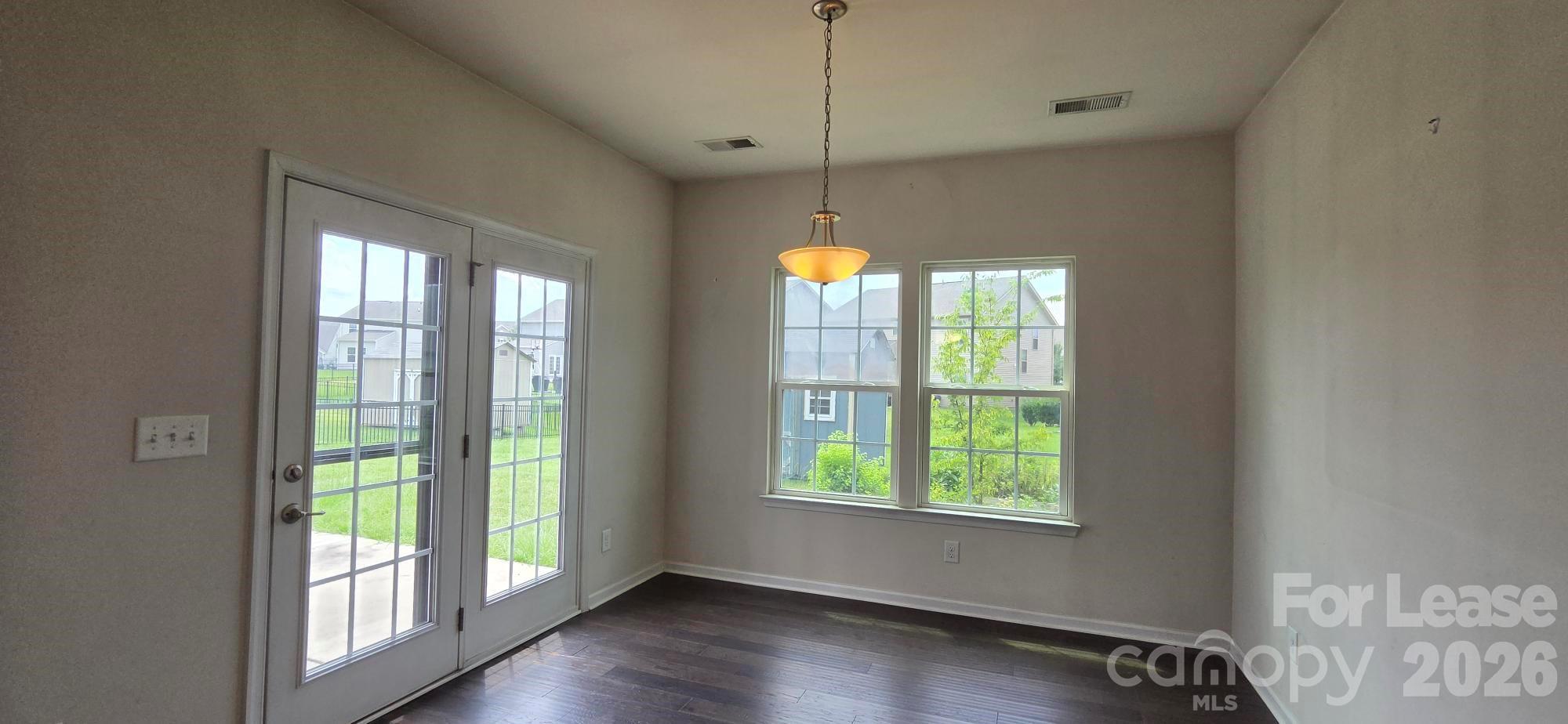 7347 Raylee Avenue Property Photo 7
