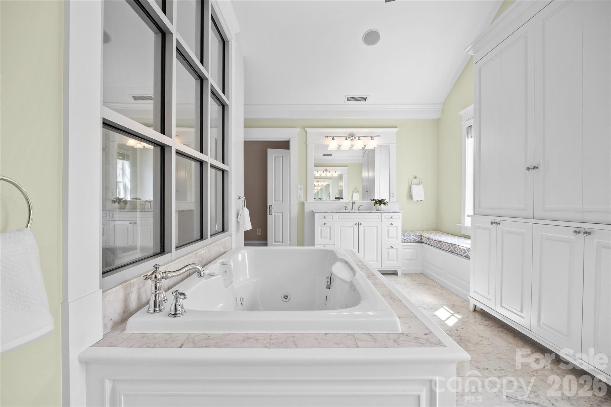 1620 Biltmore Drive Property Photo 19
