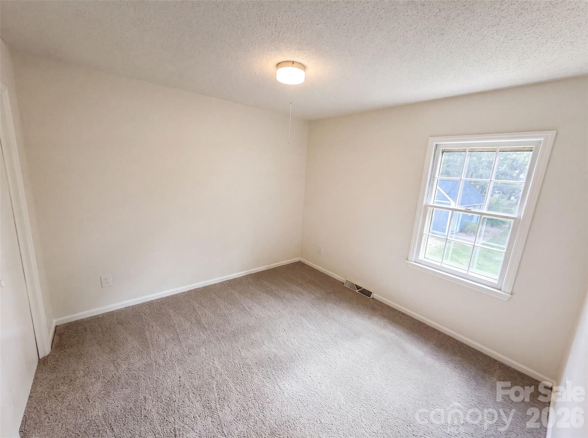 8909 Danson Drive Property Photo 8
