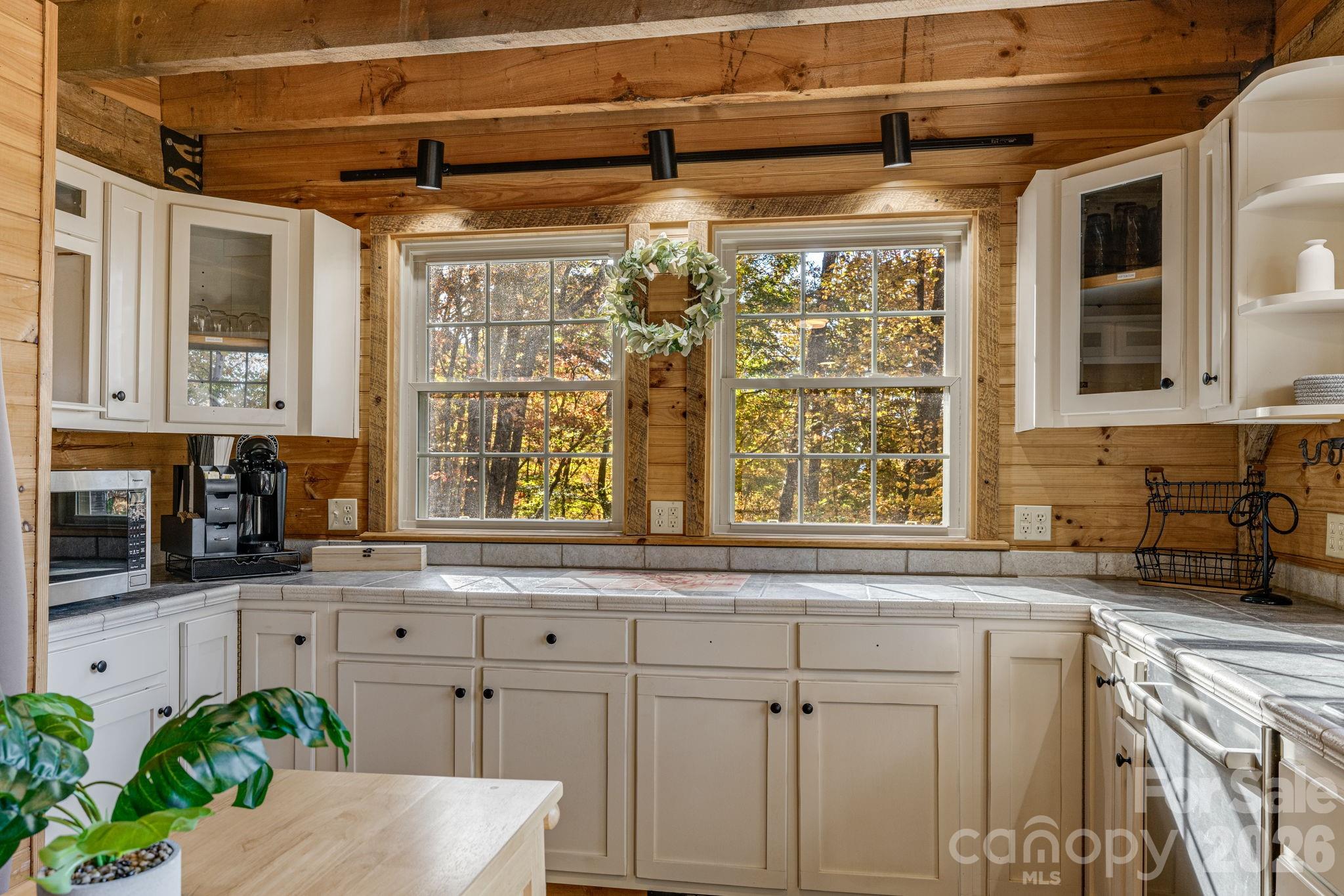 185 Blossom Ridge Property Photo 11