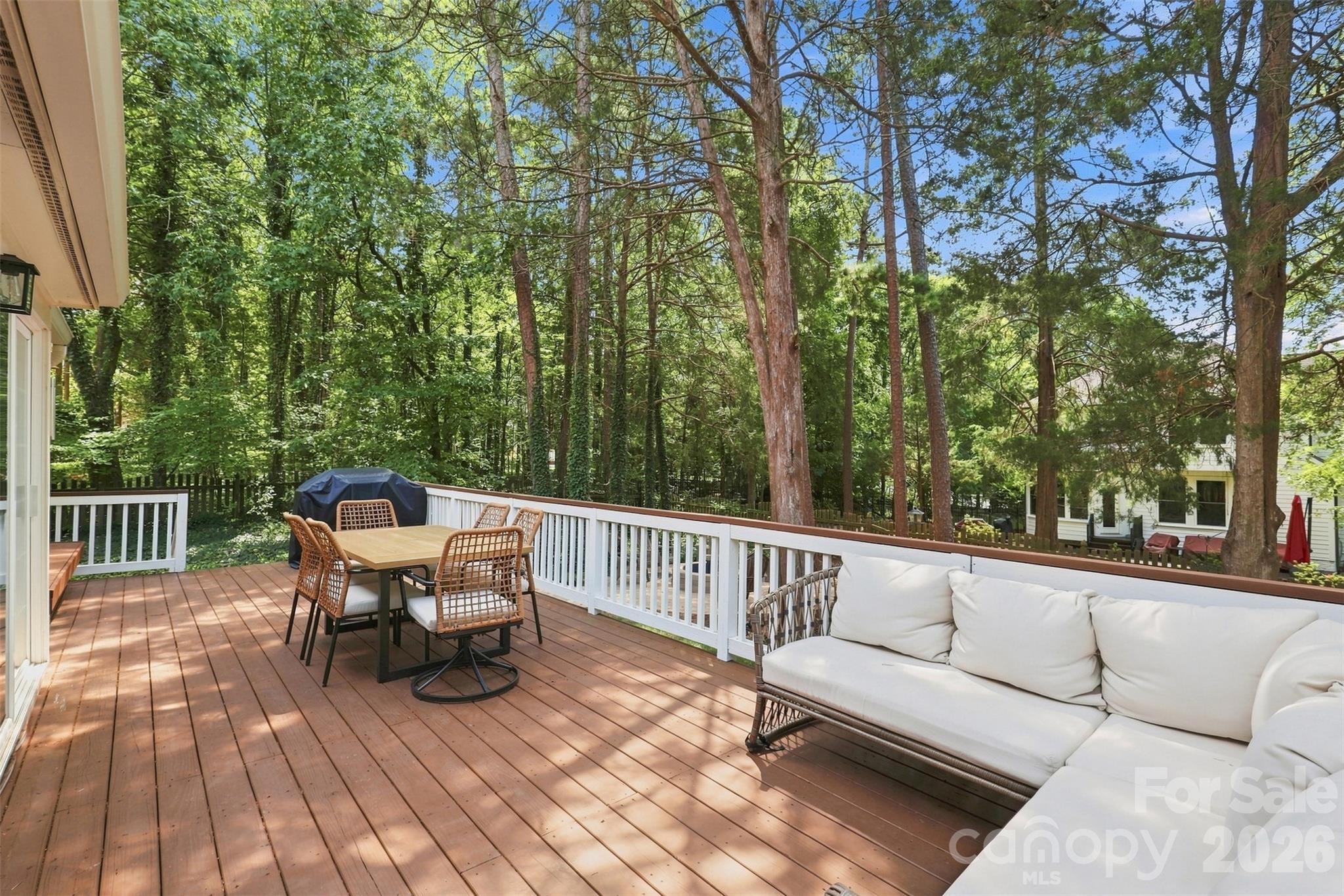 6813 Wolf Run Drive Property Photo 30
