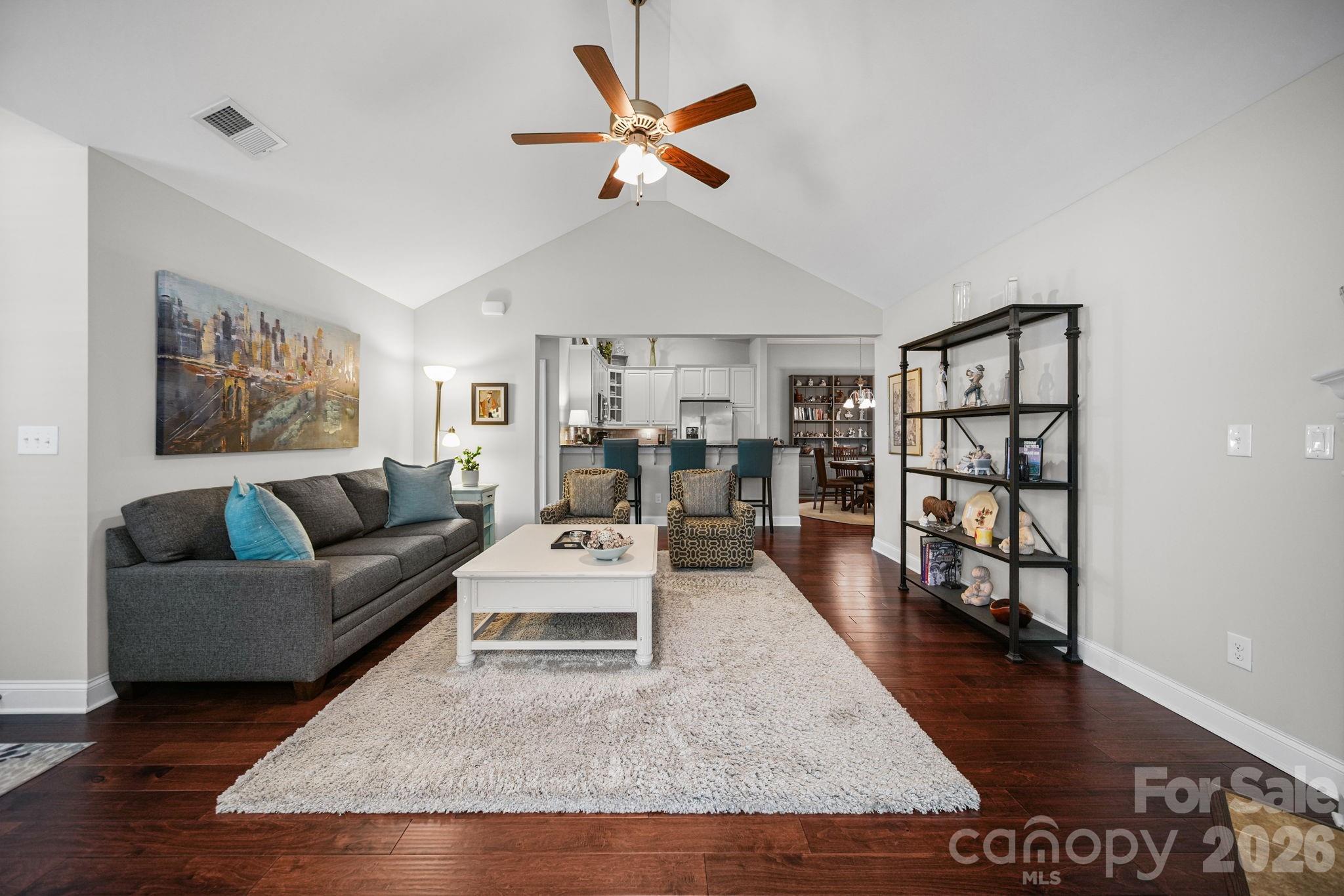 2307 Villa Oaks Court Property Photo 6