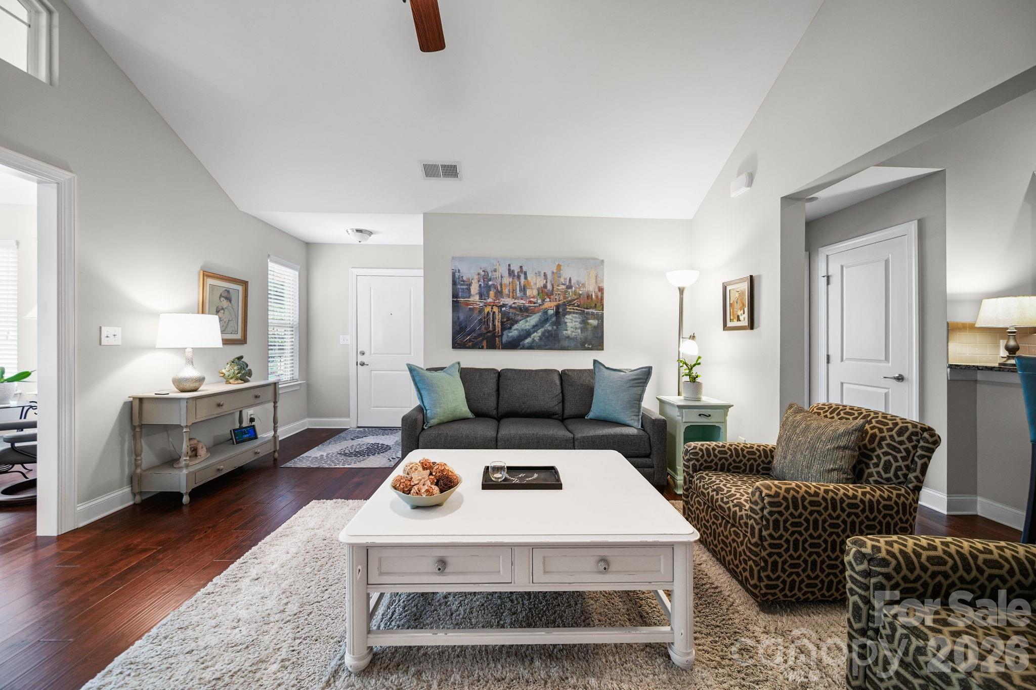 2307 Villa Oaks Court Property Photo 7