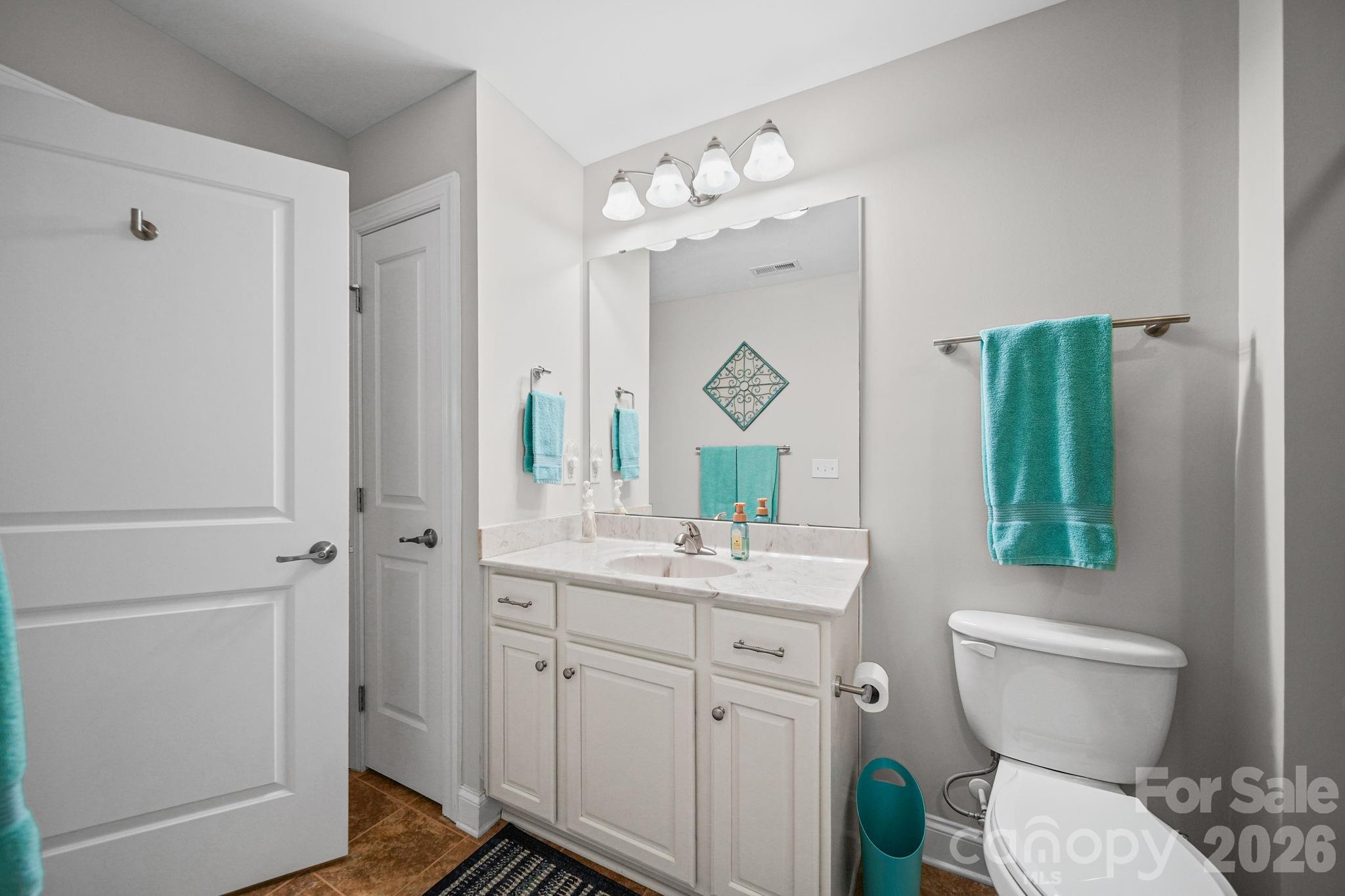 2307 Villa Oaks Court Property Photo 20