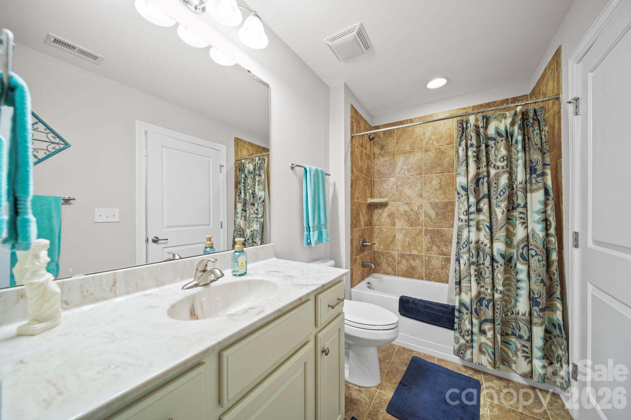 2307 Villa Oaks Court Property Photo 21
