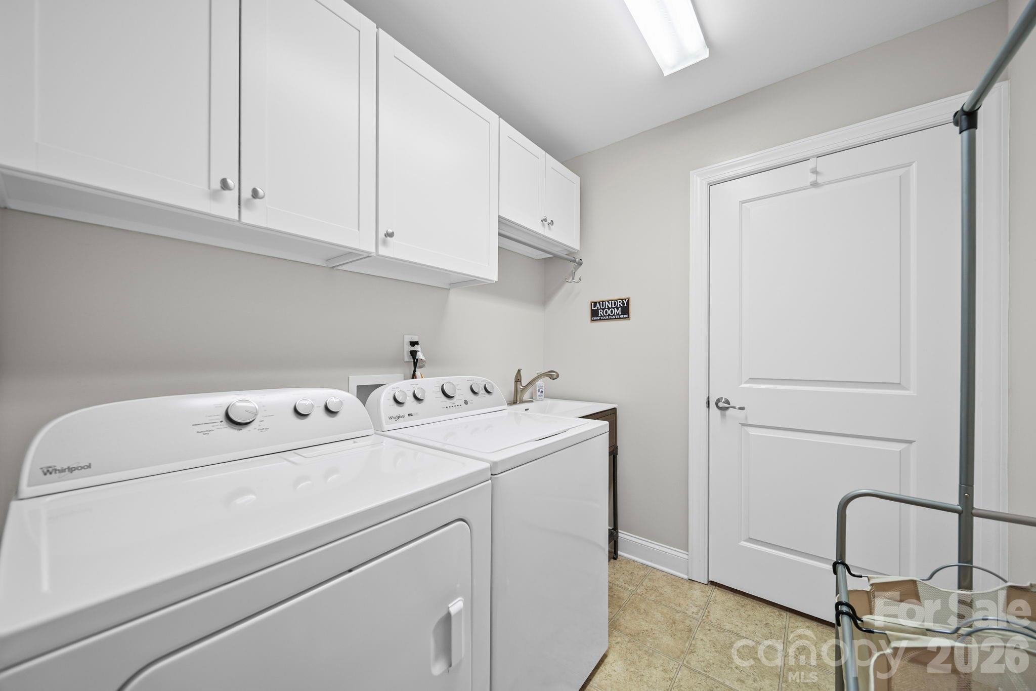 2307 Villa Oaks Court Property Photo 23