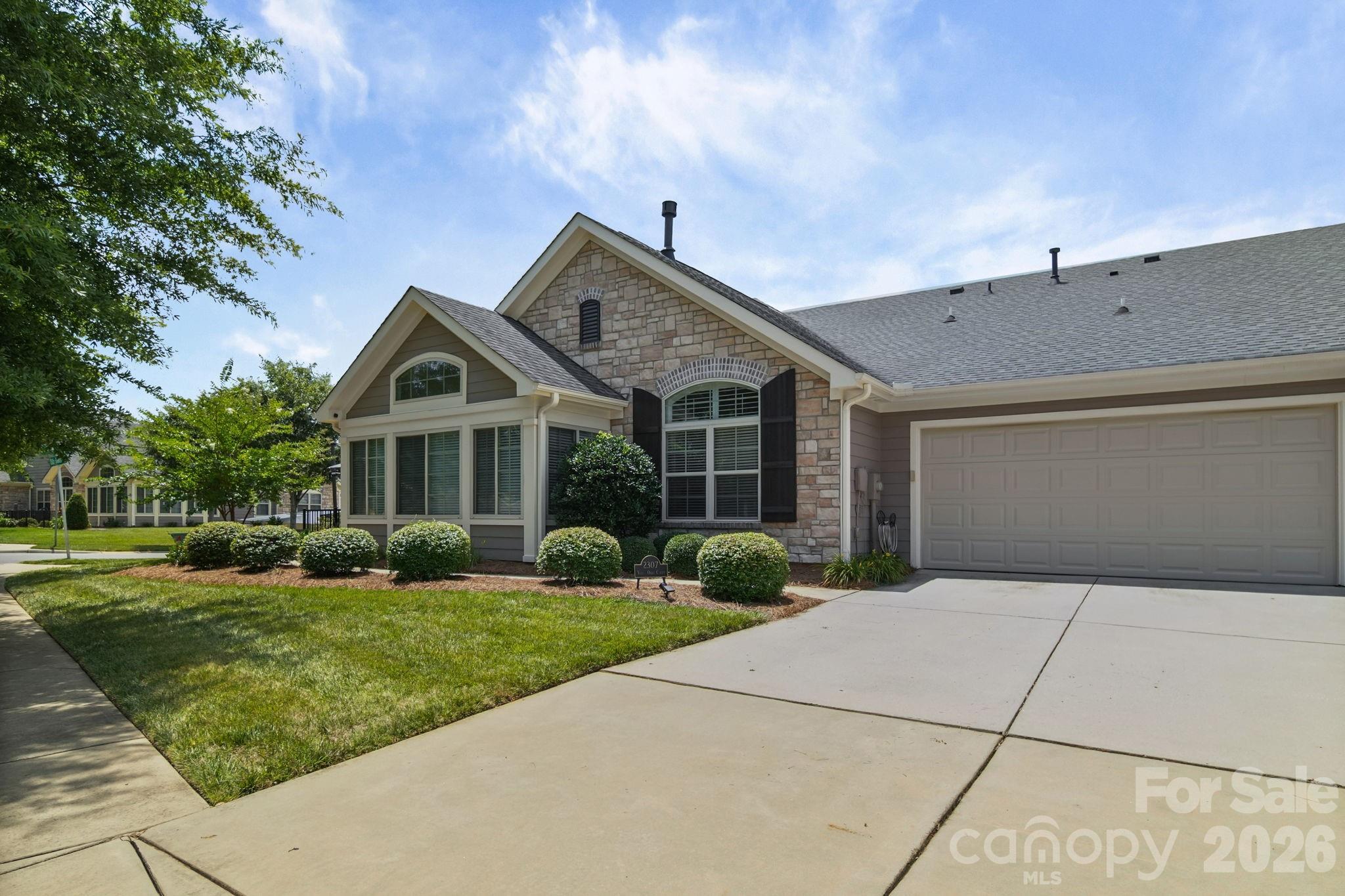 2307 Villa Oaks Court Property Photo 25