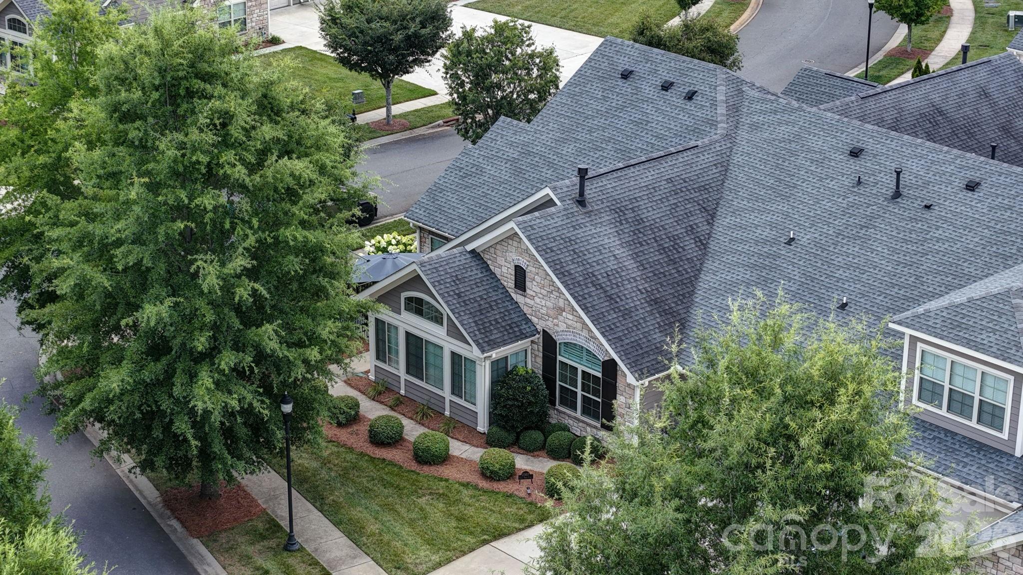 2307 Villa Oaks Court Property Photo 29