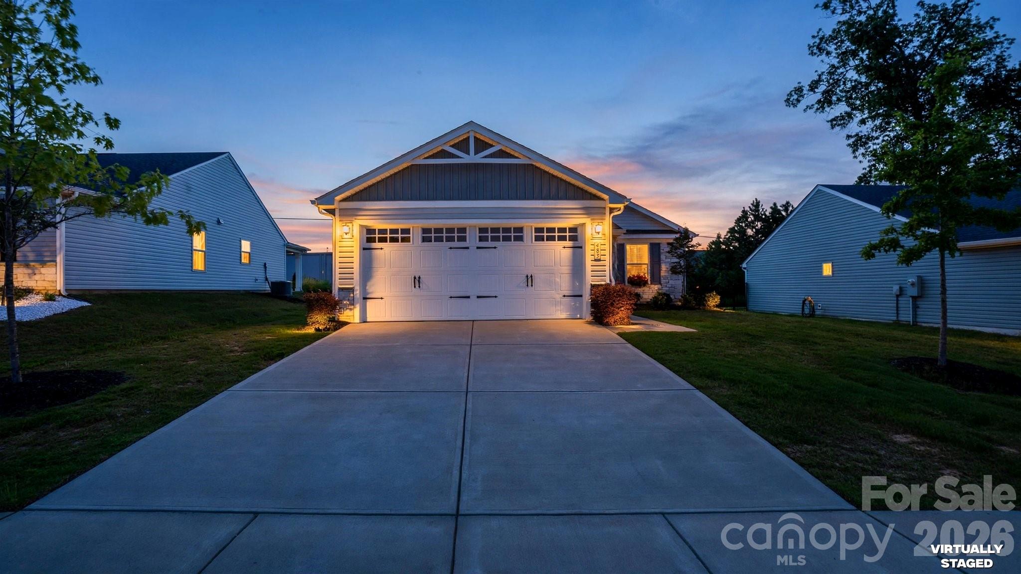 483 Grandiflora Avenue Property Photo 2