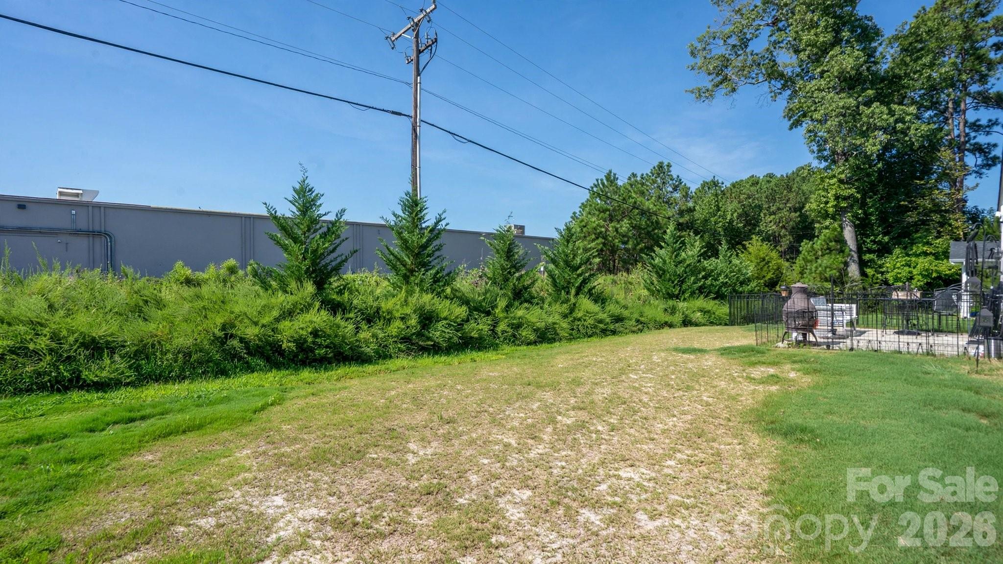 483 Grandiflora Avenue Property Photo 12