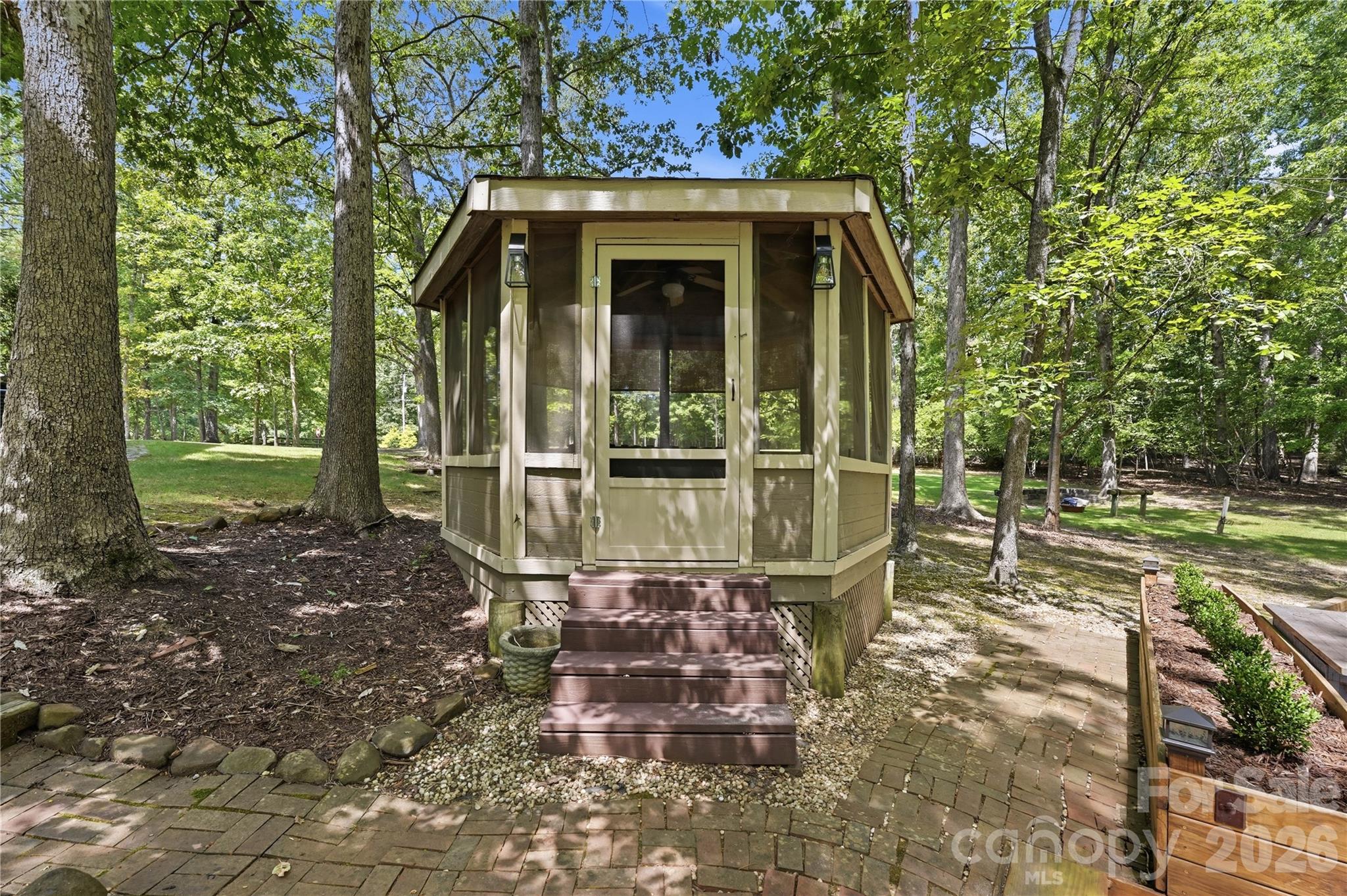 2505 Mountain Folk Lane Property Photo 32