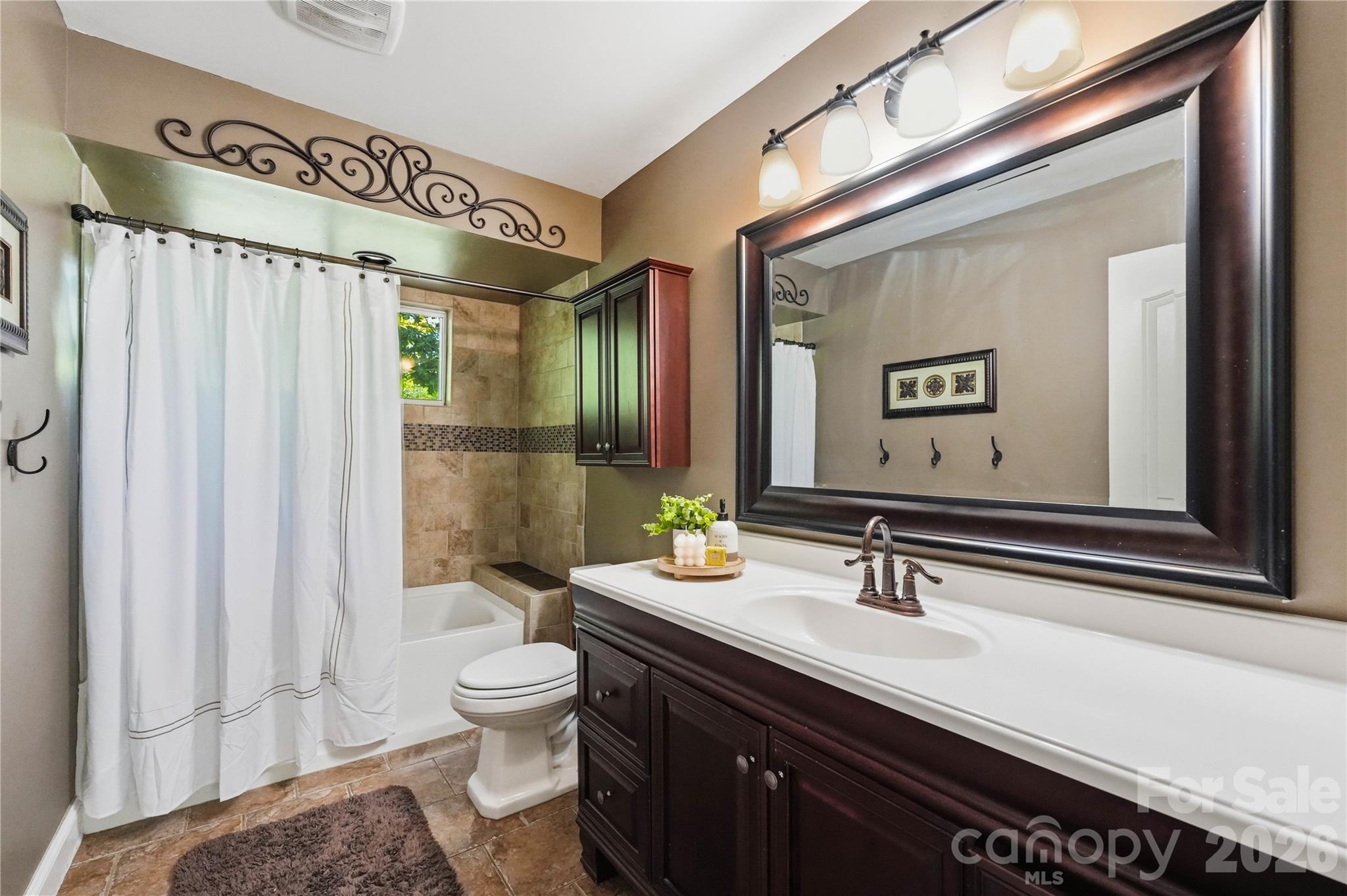 2505 Mountain Folk Lane Property Photo 45