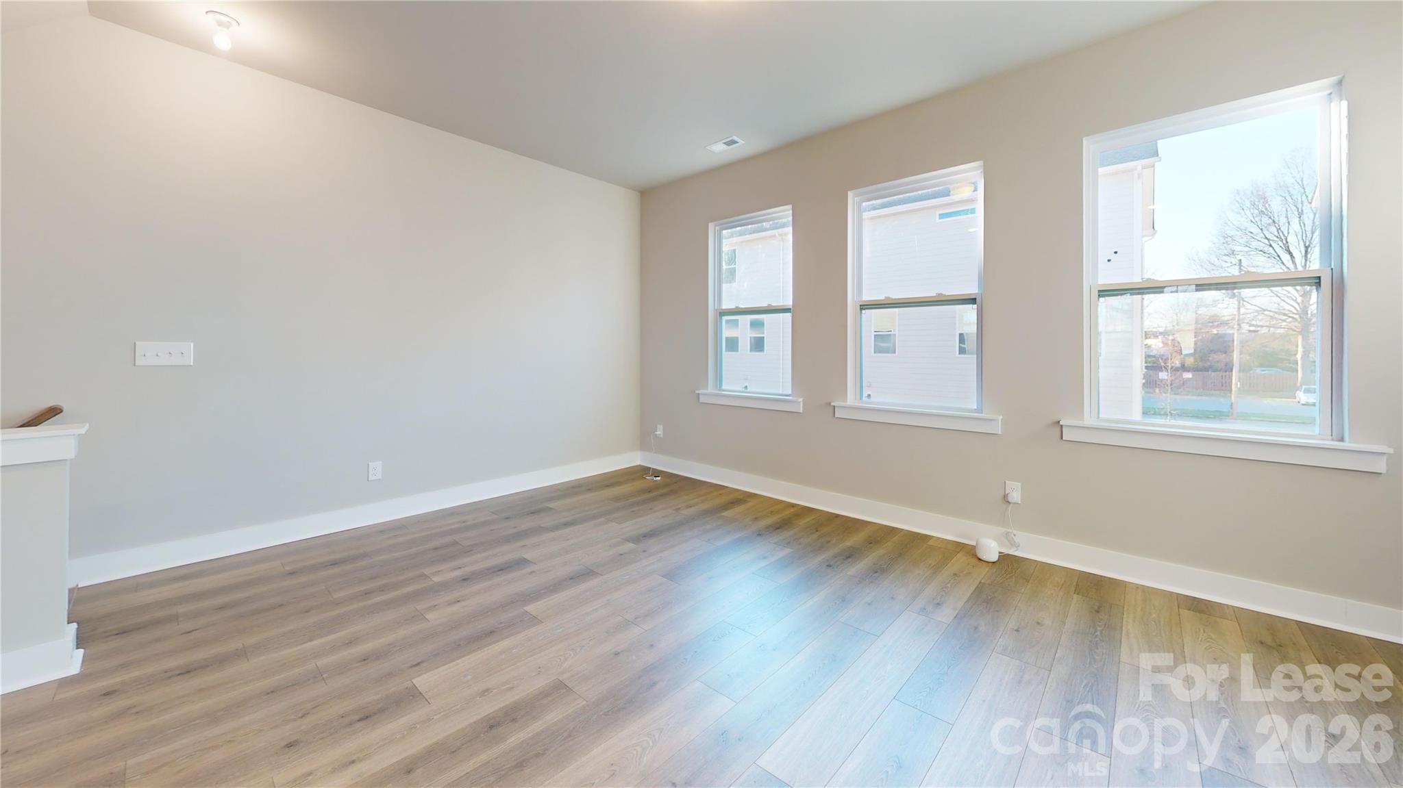 4122 Salient Street Property Photo 7