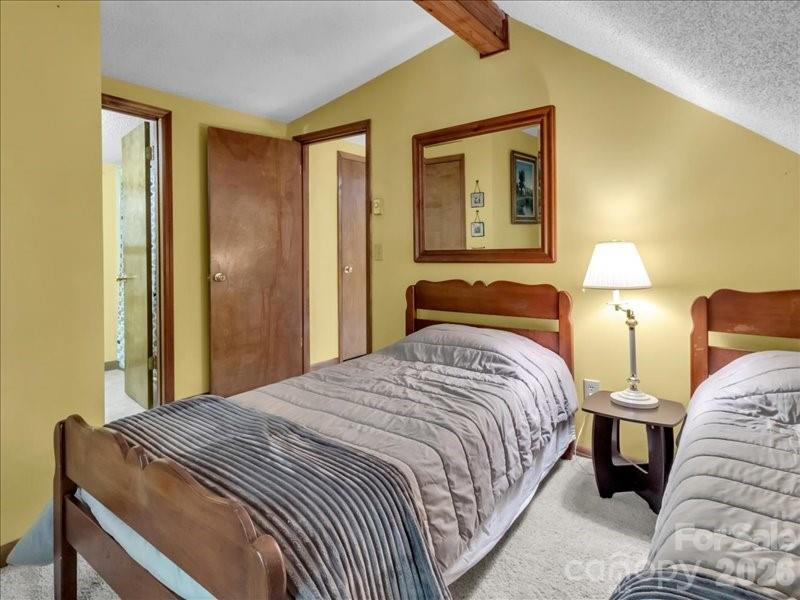 49 Lisa Lane Property Photo 25
