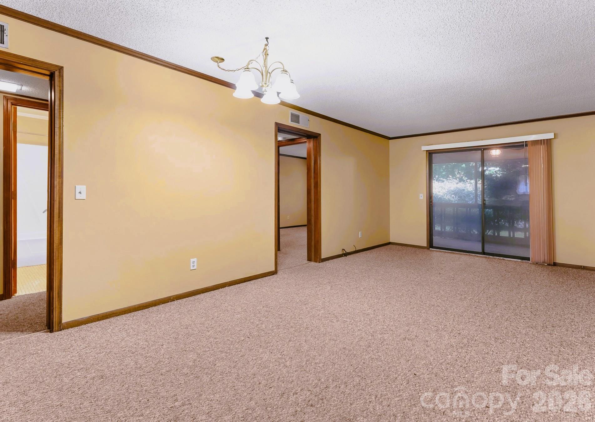 33 Lake Drive G-1 Property Photo 3