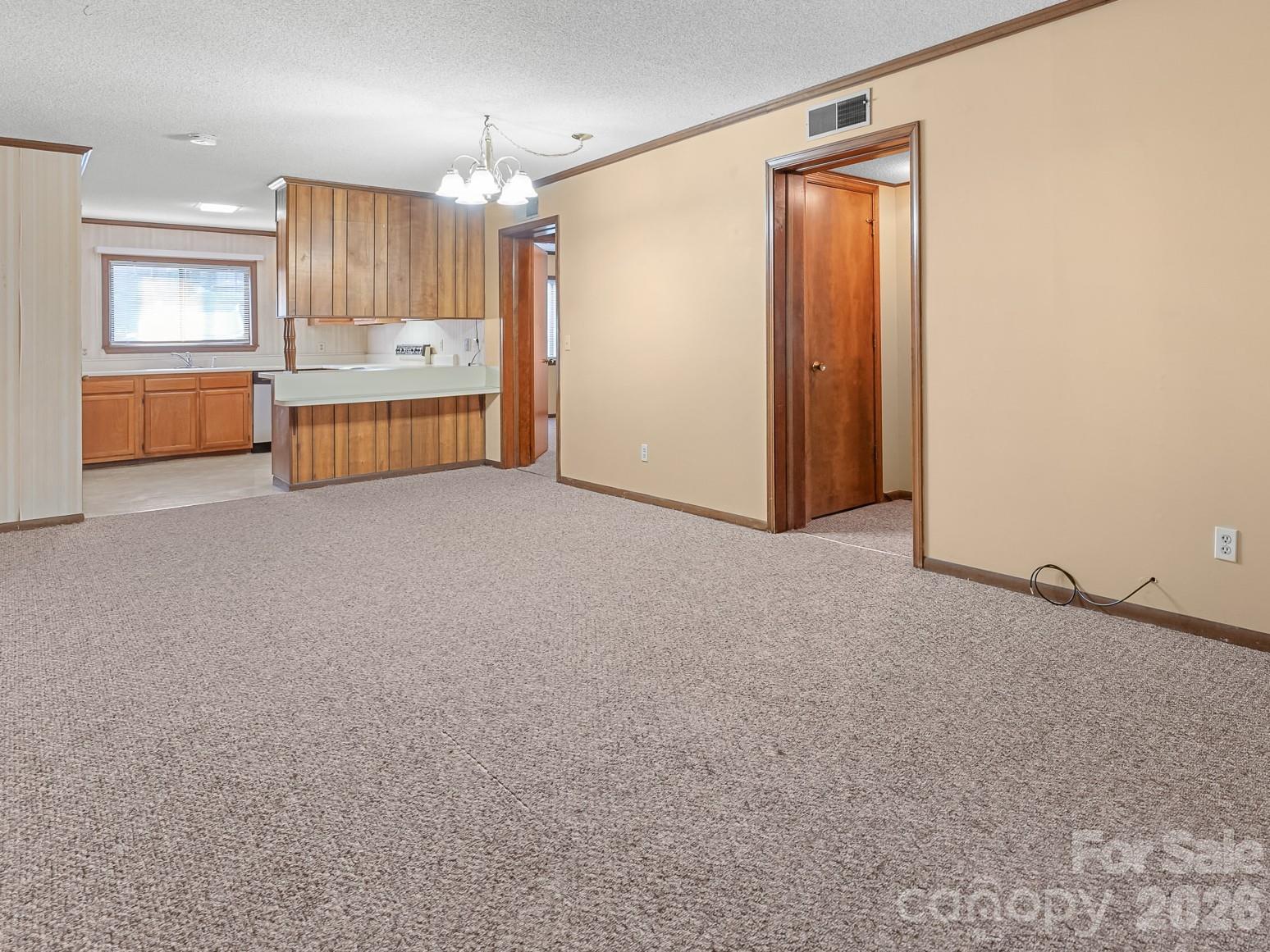 33 Lake Drive G-1 Property Photo 5