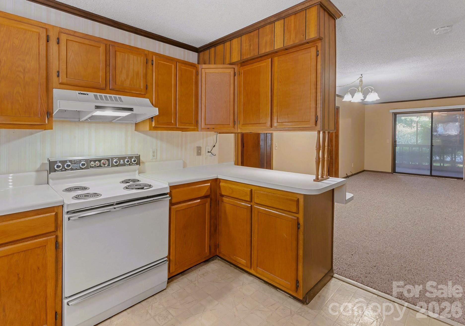 33 Lake Drive G-1 Property Photo 12