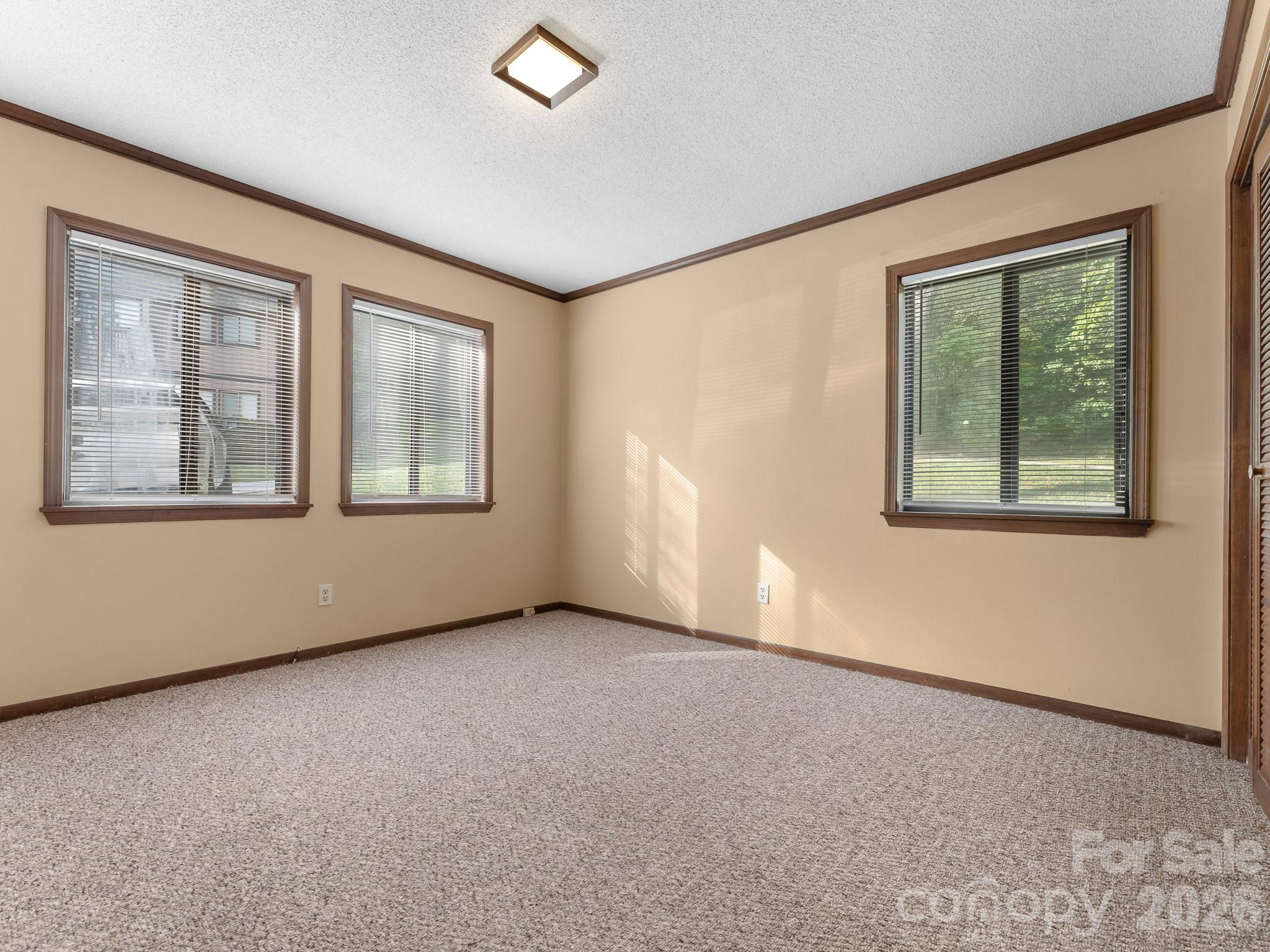 33 Lake Drive G-1 Property Photo 15