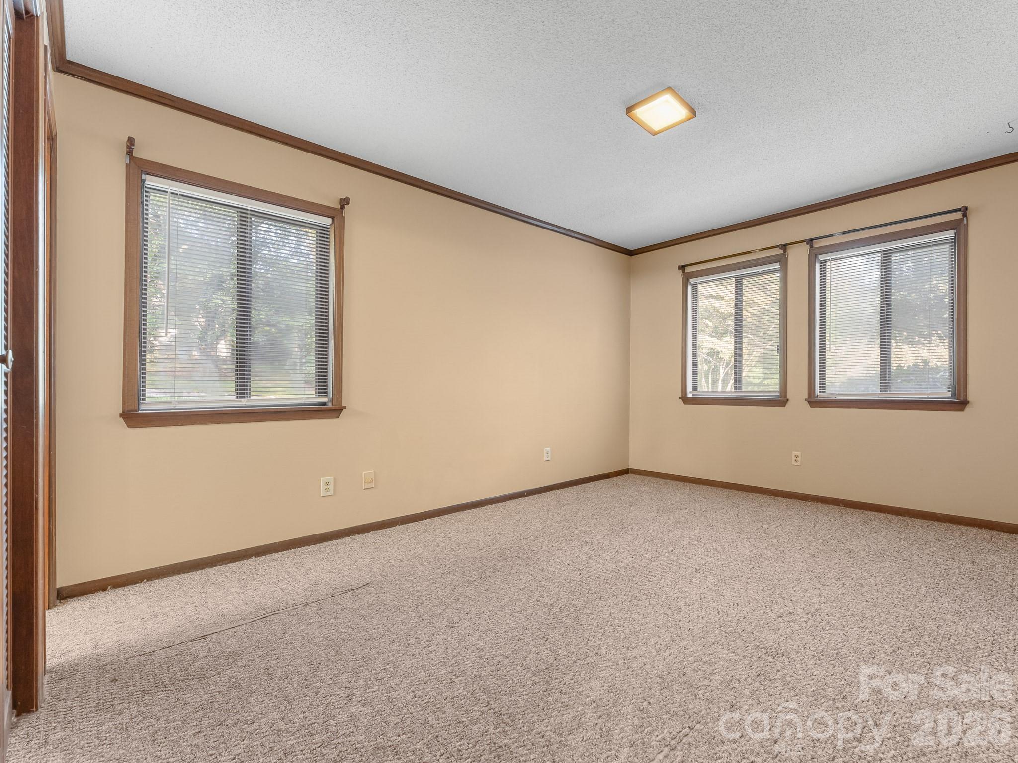 33 Lake Drive G-1 Property Photo 16