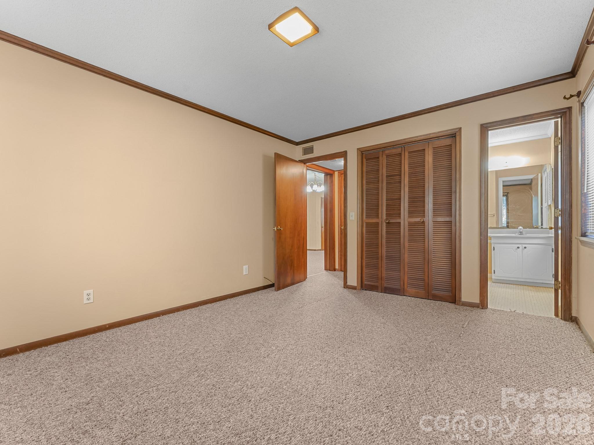 33 Lake Drive G-1 Property Photo 17