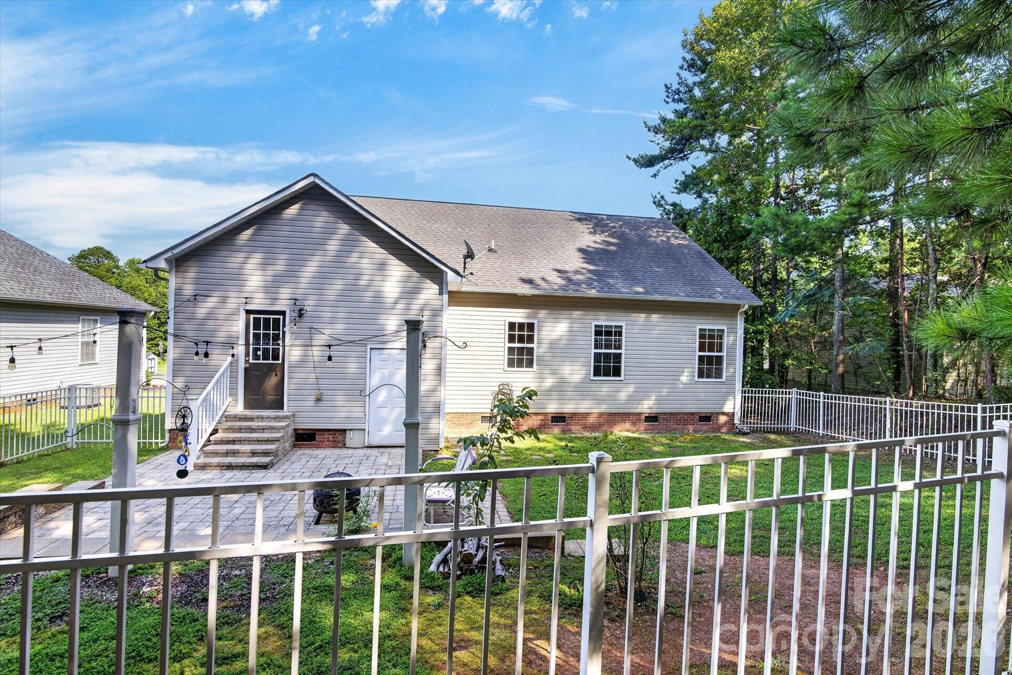 245 Eagle Creek Road Property Photo 8